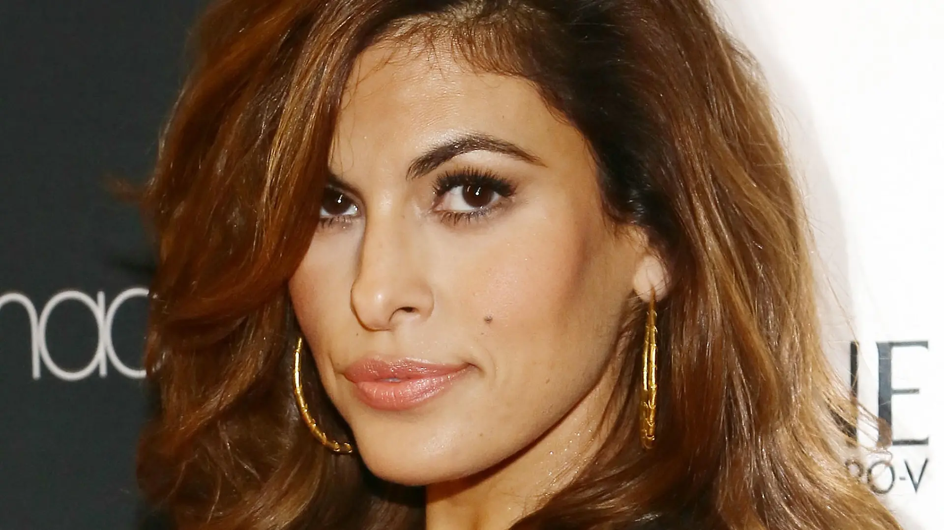 NEW YORK, NY - SEPTEMBER 19: Eva Mendes attends 2013 Icons Of Style Gala at Mandarin Oriental Hotel on September 19, 2013 in New York City. (Photo by Astrid Stawiarz/Getty Images)