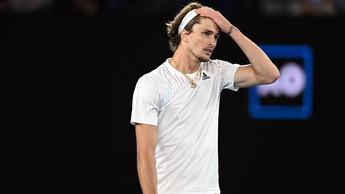 Mandatory Credit: Photo by James Gourley/Shutterstock 12763717hg Alexander Zverev celebrates victory in his second round match Australian Open, Day Three, Tennis, Melbourne Park, Melbourne, Australia - 19 Jan 2022 Australian Open, Day Three, Tennis, Melbourne Park, Melbourne, Australia - 19 Jan 2022 PUBLICATIONxINxGERxSUIxAUTXHUNxGRExMLTxCYPxROMxBULxUAExKSAxONLY Copyright: xJamesxGourley/Shutterstockx 12763717hg