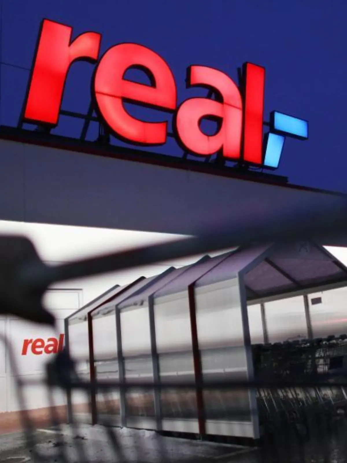 Real schließt sieben Läden