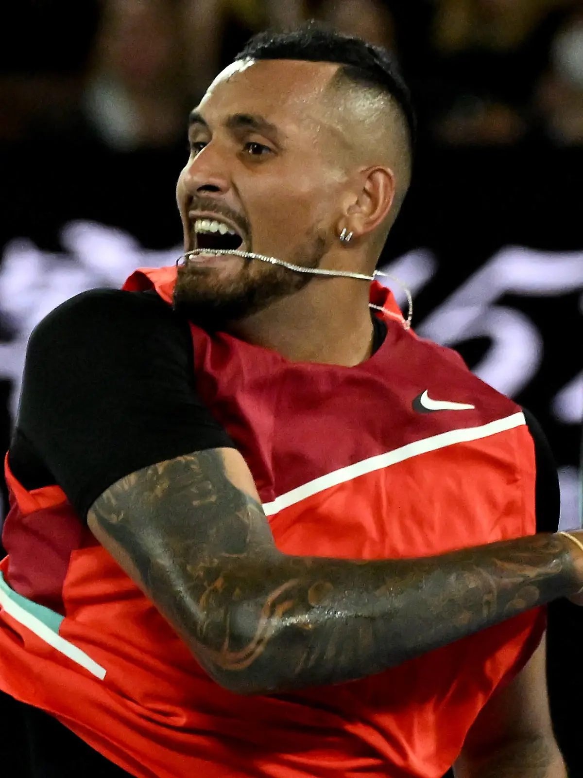  TENNIS AUSTRALIAN OPEN, Nick Kyrgios of Australia plays a shot during his second round Mens singles match against Daniil Medvedev of Russia on day 4 of the Australian Open at Melbourne Park in Melbourne, Thursday, January 20, 2022.  ACHTUNG: NUR REDAKTIONELLE NUTZUNG, KEINE ARCHIVIERUNG UND KEINE BUCHNUTZUNG MELBOURNE VICTORIA AUSTRALIA PUBLICATIONxINxGERxSUIxAUTxONLY Copyright: xDEANxLEWINSx 20220120001615158352