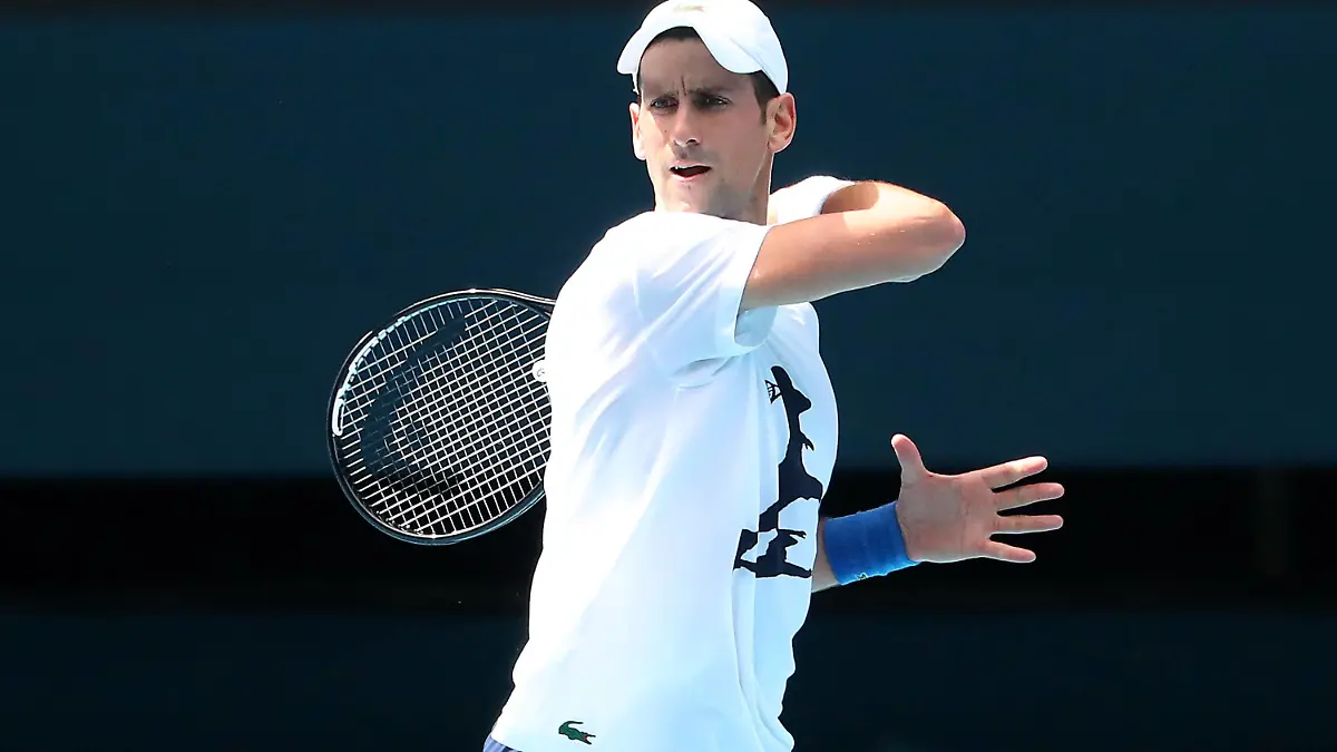TENNIS AUSTRALIAN OPEN PRACTICE, Novak Djokovic of Serbia during a practice session ahead of the Australian Open, Melbourne Park, in Melbourne, Tuesday, January 11, 2022. ACHTUNG: NUR REDAKTIONELLE NUTZUNG, KEINE ARCHIVIERUNG UND KEINE BUCHNUTZUNG MELBOURNE VIC AUSTRALIA PUBLICATIONxINxGERxSUIxAUTxONLY Copyright: xKELLYxDEFINAx 20220111001612524575