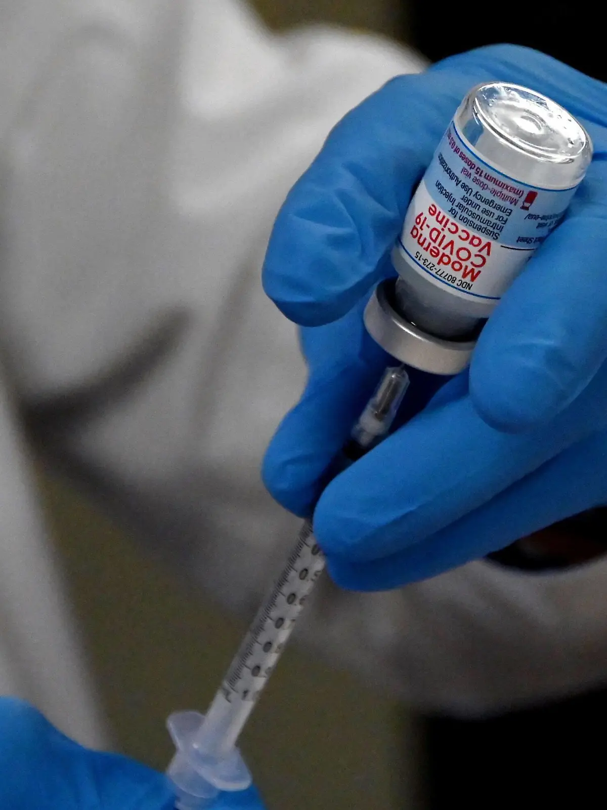 January 5, 2022: A dose of the Moderna COVID-19 vaccine. Maryland Department of Health Secretary Dennis Schrader was asked Wednesday about the department s failure to quickly notify hundreds of Marylanders who may have received vaccines that were mishandled  potentially rendering them ineffective. - ZUMAm67_ 20220105_zaf_m67_007 Copyright: xKimxHairstonx 