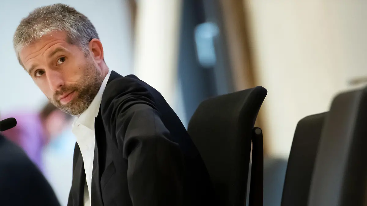 ARCHIV - 14.05.2020, Baden-Württemberg, Tübingen: Tübingens Oberbürgermeister Boris Palmer (Grüne) nimmt an der Gemeinderatssitzung im Rathaus teil. (zu "Palmer will nicht mehr für Grüne bei OB-Wahl in Tübingen antreten") Foto: Tom Weller/dpa +++ dpa-Bildfunk +++