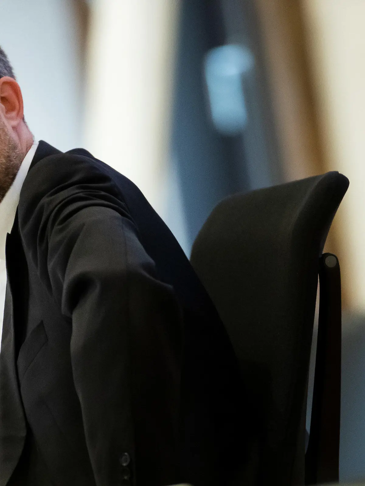 ARCHIV - 14.05.2020, Baden-Württemberg, Tübingen: Tübingens Oberbürgermeister Boris Palmer (Grüne) nimmt an der Gemeinderatssitzung im Rathaus teil. (zu "Palmer will nicht mehr für Grüne bei OB-Wahl in Tübingen antreten") Foto: Tom Weller/dpa +++ dpa-Bildfunk +++
