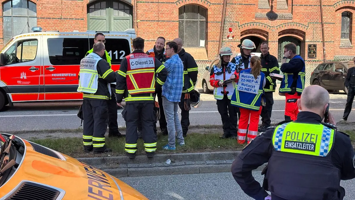 Nach dem Versprühen von Reizgas hat die Hamburger Feuerwehr das Minitatur Wunderland geräumt.