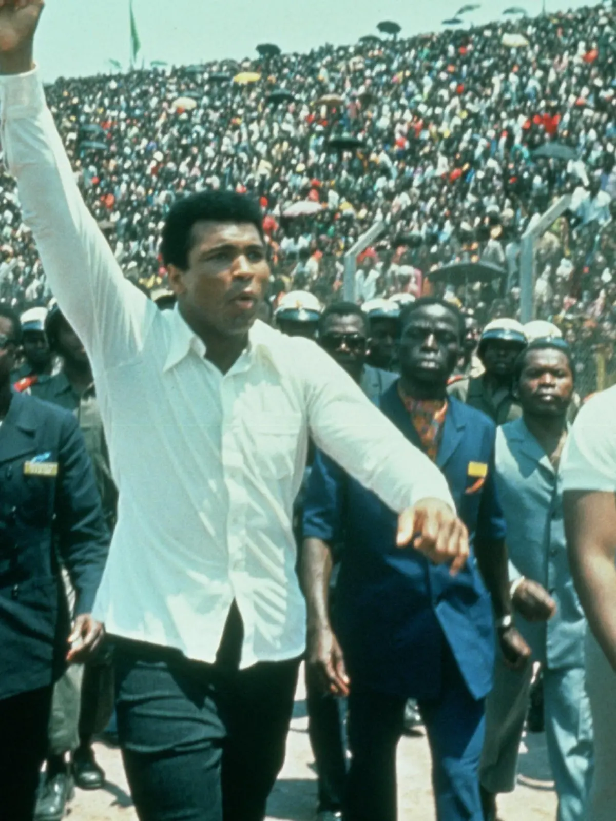 Aufgrund seiner engagierten Unterstützung der Bürgerrechtsbewegung der 60er Jahre stand die Bevölkerung von Zaire geschlossen hinter Muhammad Ali.