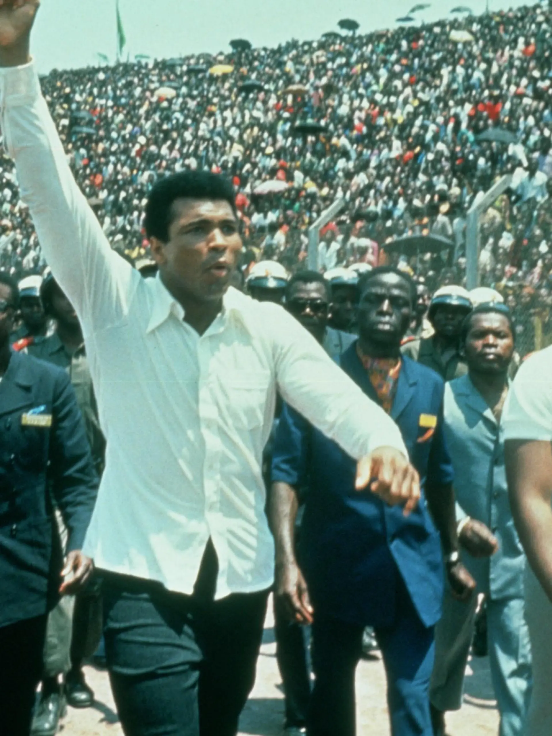 Aufgrund seiner engagierten Unterstützung der Bürgerrechtsbewegung der 60er Jahre stand die Bevölkerung von Zaire geschlossen hinter Muhammad Ali.
