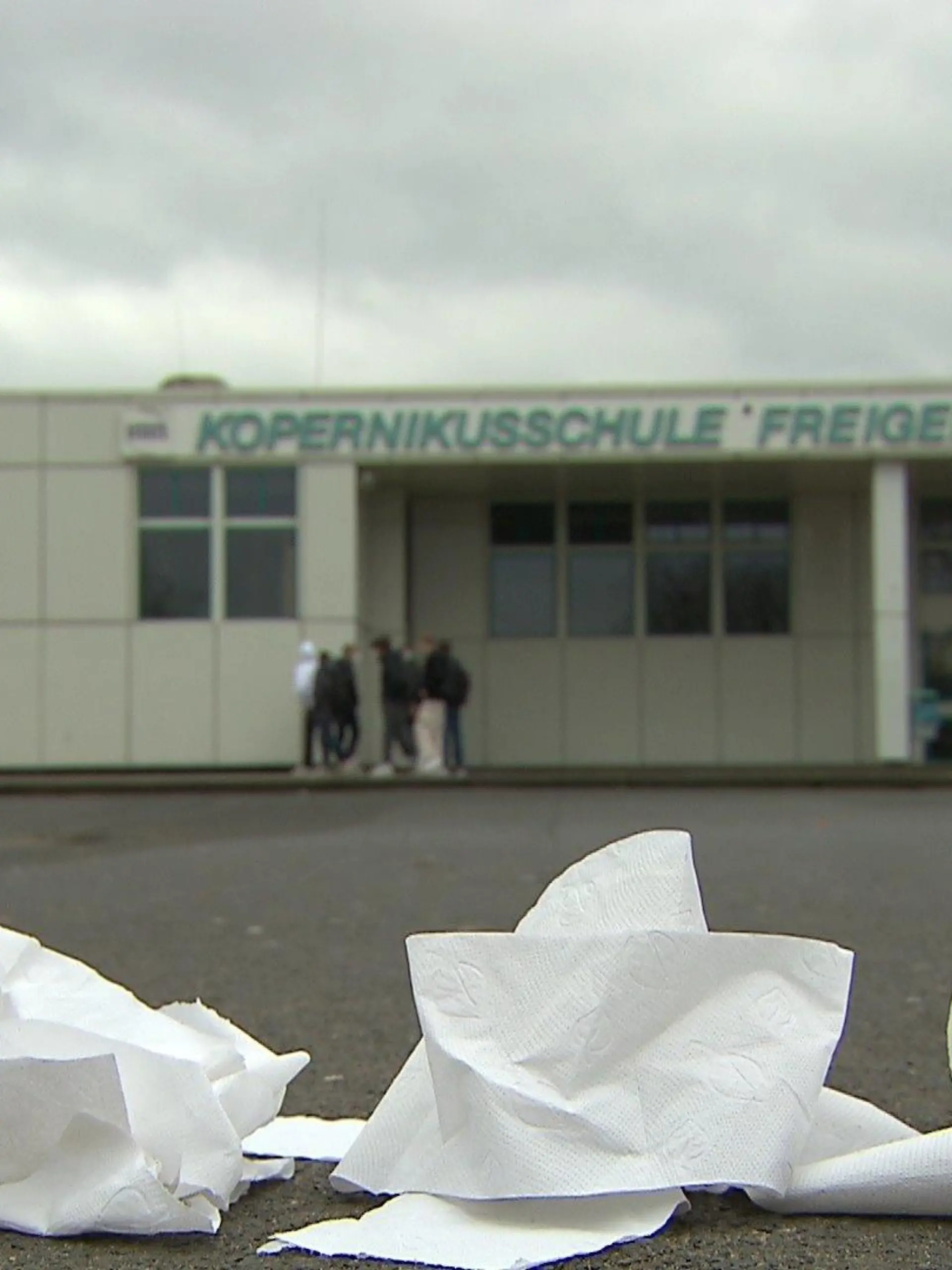 Schüler sollen ihr eigenes Klopapier mitbringen? Das sorgt an der Kopernikusschule in Freigericht aktuell für Diskussionen.