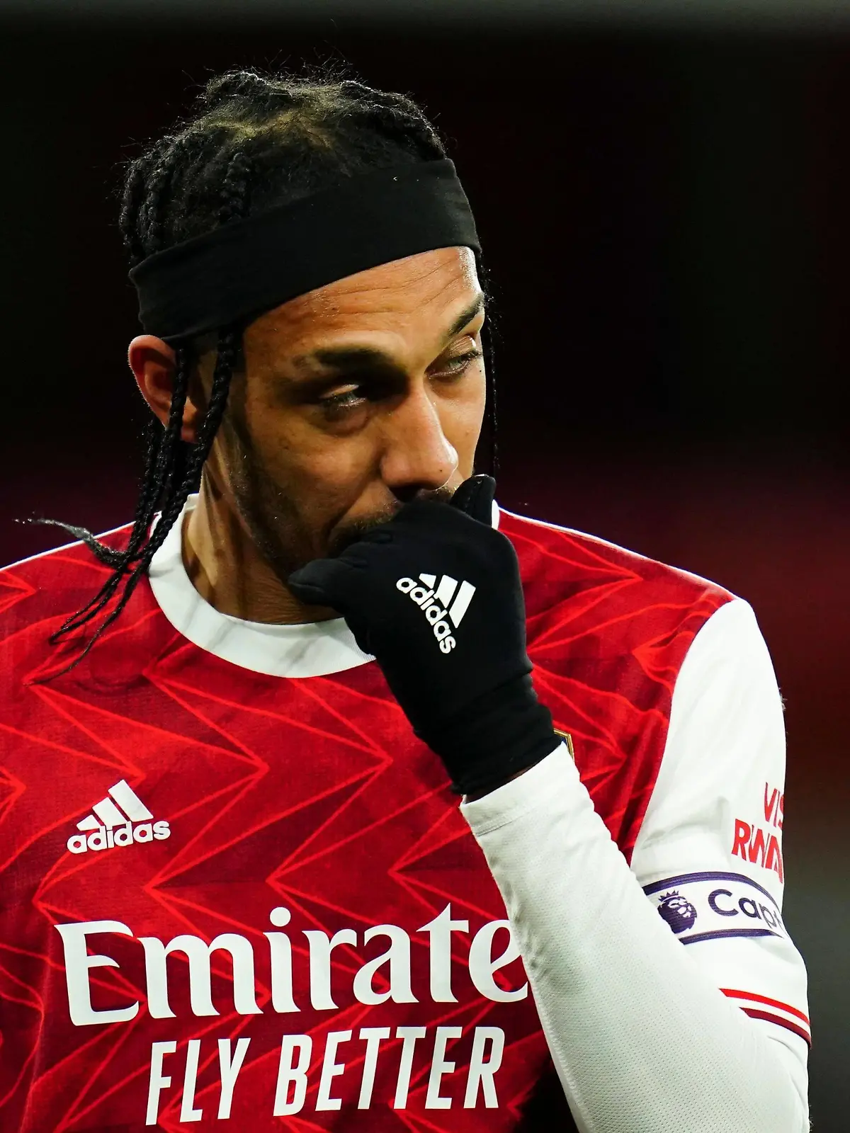 Mandatory Credit: Photo by Javier Garcia/BPI/Shutterstock 11839571ag Pierre-Emerick Aubameyang of Arsenal reacts after being substituted Arsenal v Liverpool, Premier League, Football, The Emirates Stadium, London, UK - 3 Apr 2021 EDITORIAL USE ONLY No use with unauthorised audio, video, data, fixture lists, club/league logos or live services. Online in-match use limited to 120 images, no video emulation. No use in betting, games or single club/league/player publications. Arsenal v Liverpool, Premier League, Football, The Emirates Stadium, London, UK - 3 Apr 2021 EDITORIAL USE ONLY No use with unauthorised audio, video, data, fixture lists, club/league logos or live services. Online in-match use limited to 120 images, no video emulation. No use in betting, games or single club/league/player publications. PUBLICATIONxINxGERxSUIxAUTXHUNxGRExMLTxCYPxROMxBULxUAExKSAxONLY Copyright: xJavierxGarcia/BPI/Shutterstockx 11839571ag 