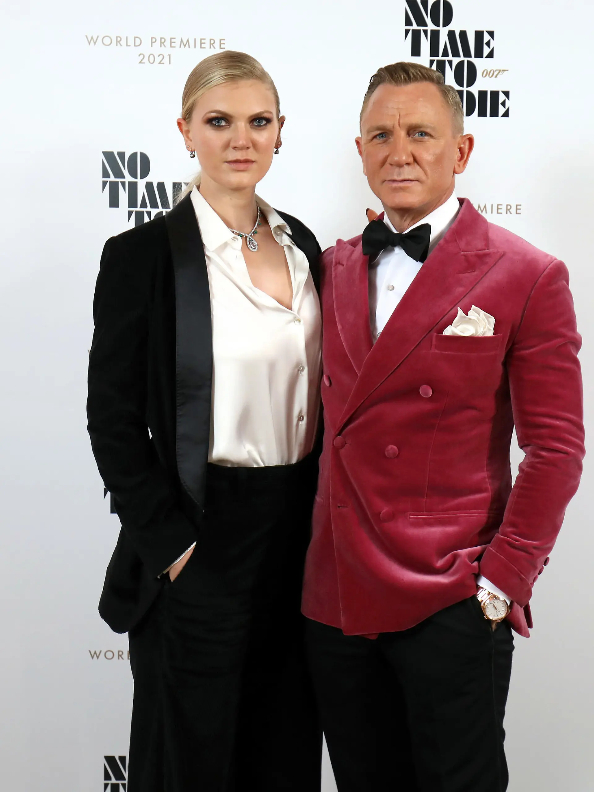 LONDON, ENGLAND - SEPTEMBER 28: (R-L) Daniel Craig and Ella Loudon, wearing Brunello Cuccinelli and Faberge at the World Premiere of "NO TIME TO DIE" at the Royal Albert Hall on September 28, 2021 in London, England. (Photo by Tim P. Whitby/Getty Images for EON Productions, Metro-Goldwyn-Mayer Studios, and Universal Pictures )