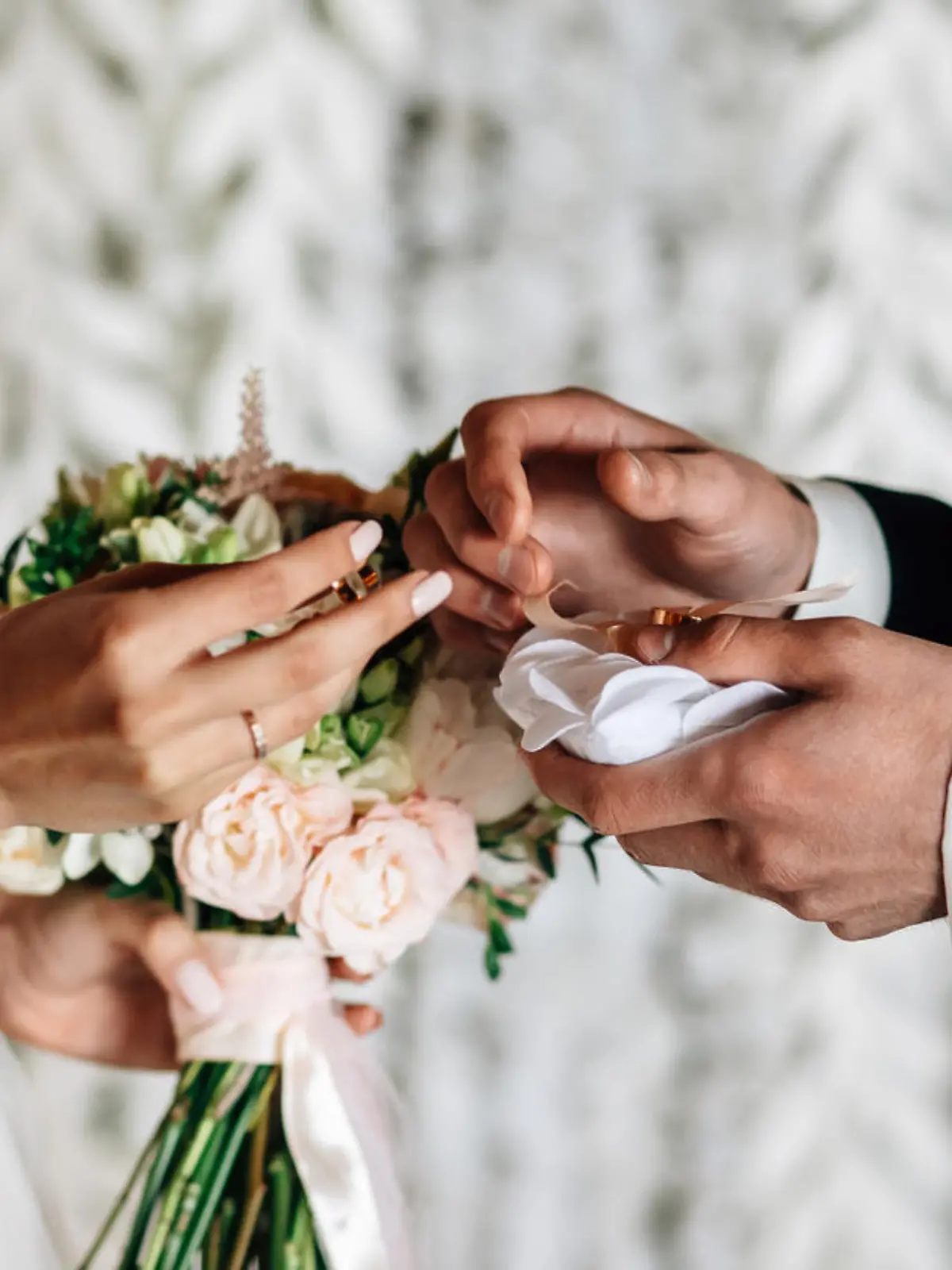 exchange of wedding rings white
