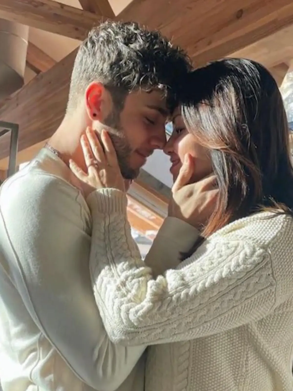 Bild zu: "Luca Hänni und Christina Luft sind verlobt"