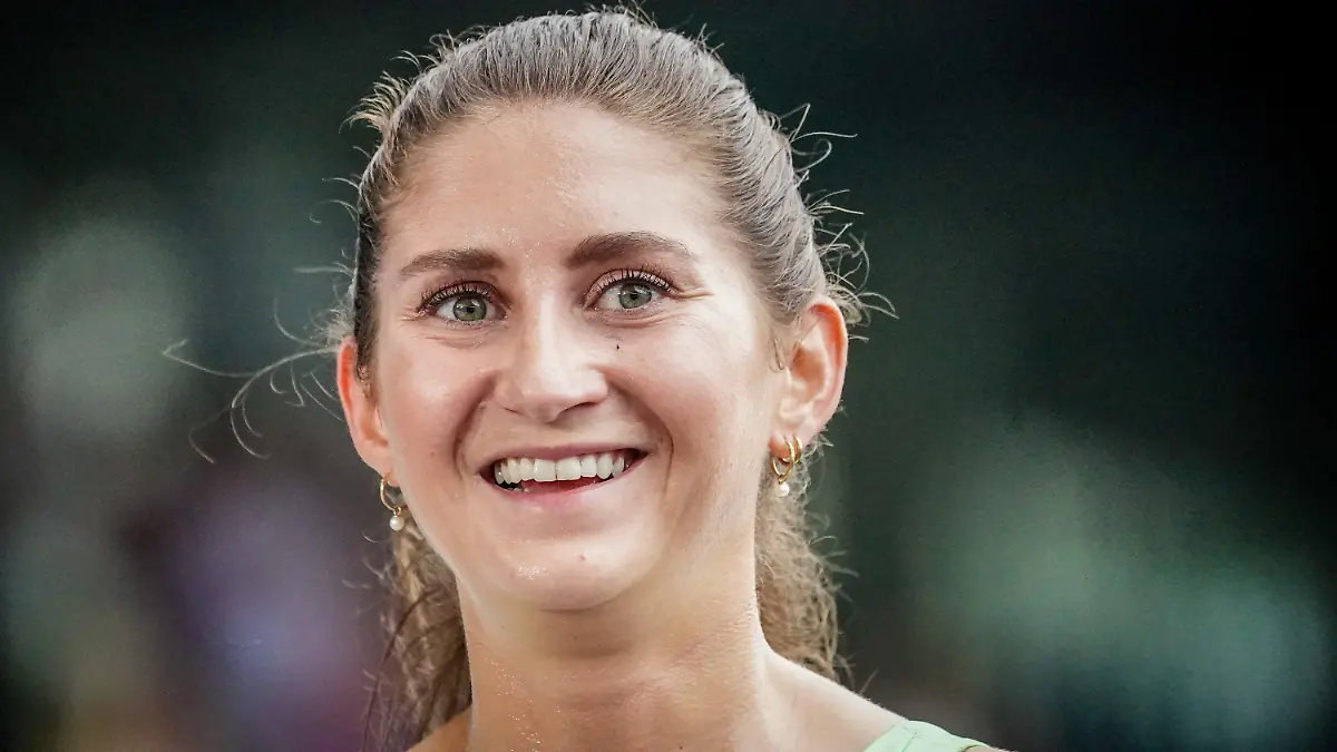 ARCHIV - 05.06.2021, Niedersachsen, Braunschweig: 3000m Hindernis der Frauen: Gesa Felicitas Krause ist schwanger, will aber bei den Olympischen Spielen 2024 an den Start gehen. Krause hat nun ihr erstes Kind zur Welt gebracht (zu dpa: «Hindernisläuferin Gesa Krause zum ersten Mal Mutter») Foto: Michael Kappeler/dpa +++ dpa-Bildfunk +++