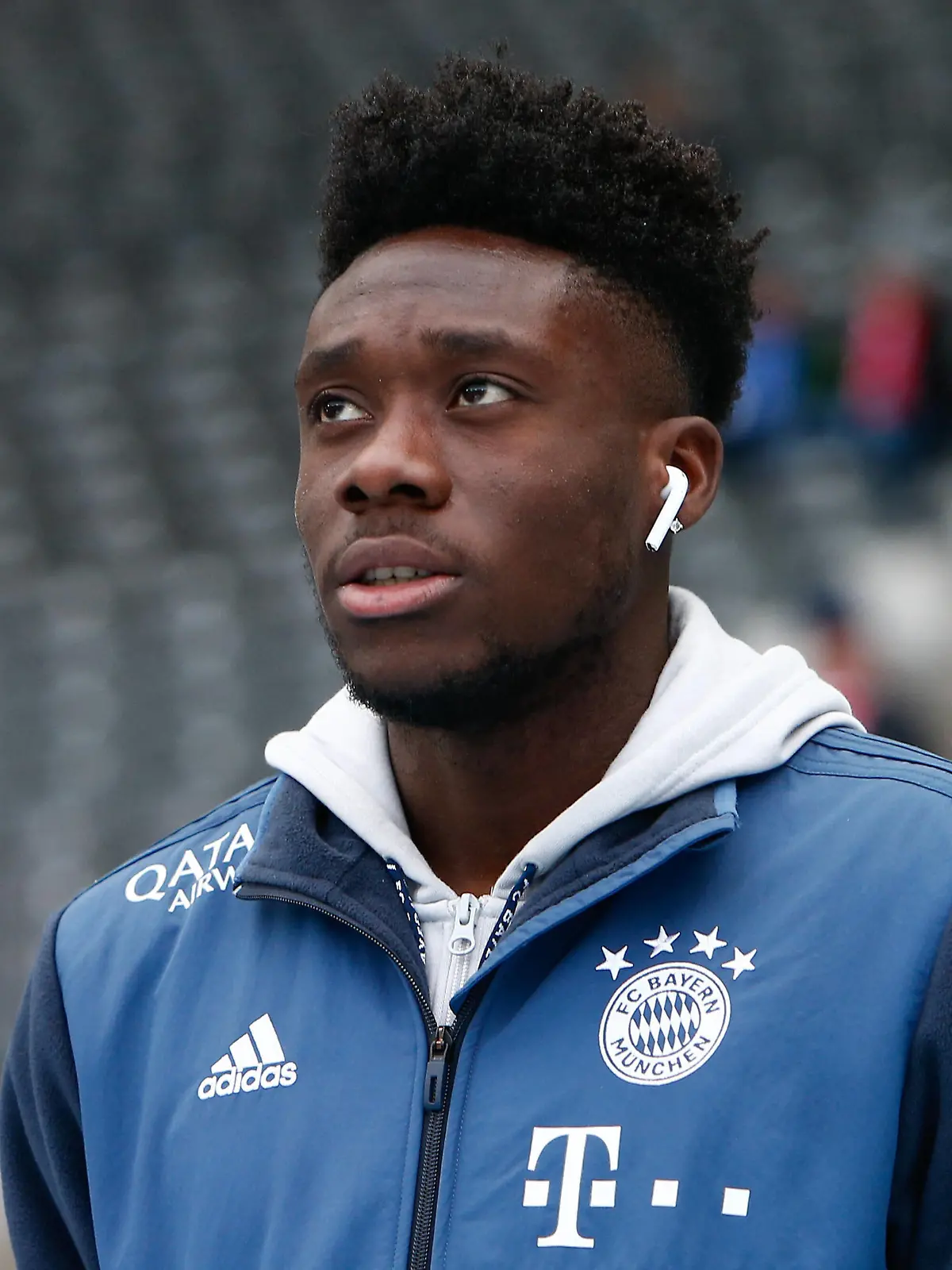  19.01.2020, xtgx, Fussball 1.Bundesliga, Hertha BSC Berlin - FC Bayern Muenchen emspor, v.l. Alphonso Davies Bayern Muenchen, 19 Portrait, Porträt, Einzelbild DFL/DFB REGULATIONS PROHIBIT ANY USE OF PHOTOGRAPHS as IMAGE SEQUENCES and/or QUASI-VIDEO Berlin *** 19 01 2020, xtgx, Soccer 1 Bundesliga, Hertha BSC Berlin FC Bayern Muenchen emspor, f l Alphonso Davies Bayern Muenchen, 19 Portrait, Portrait, Single Picture DFL DFB REGULATIONS PROHIBIT ANY USE OF PHOTOGRAPHS as IMAGE SEQUENCES and or QUASI VIDEO Berlin