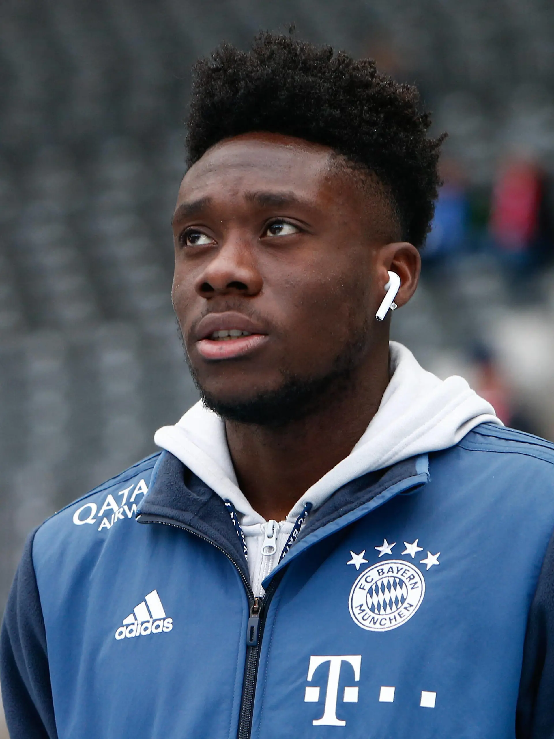  19.01.2020, xtgx, Fussball 1.Bundesliga, Hertha BSC Berlin - FC Bayern Muenchen emspor, v.l. Alphonso Davies Bayern Muenchen, 19 Portrait, Porträt, Einzelbild DFL/DFB REGULATIONS PROHIBIT ANY USE OF PHOTOGRAPHS as IMAGE SEQUENCES and/or QUASI-VIDEO Berlin *** 19 01 2020, xtgx, Soccer 1 Bundesliga, Hertha BSC Berlin FC Bayern Muenchen emspor, f l Alphonso Davies Bayern Muenchen, 19 Portrait, Portrait, Single Picture DFL DFB REGULATIONS PROHIBIT ANY USE OF PHOTOGRAPHS as IMAGE SEQUENCES and or QUASI VIDEO Berlin