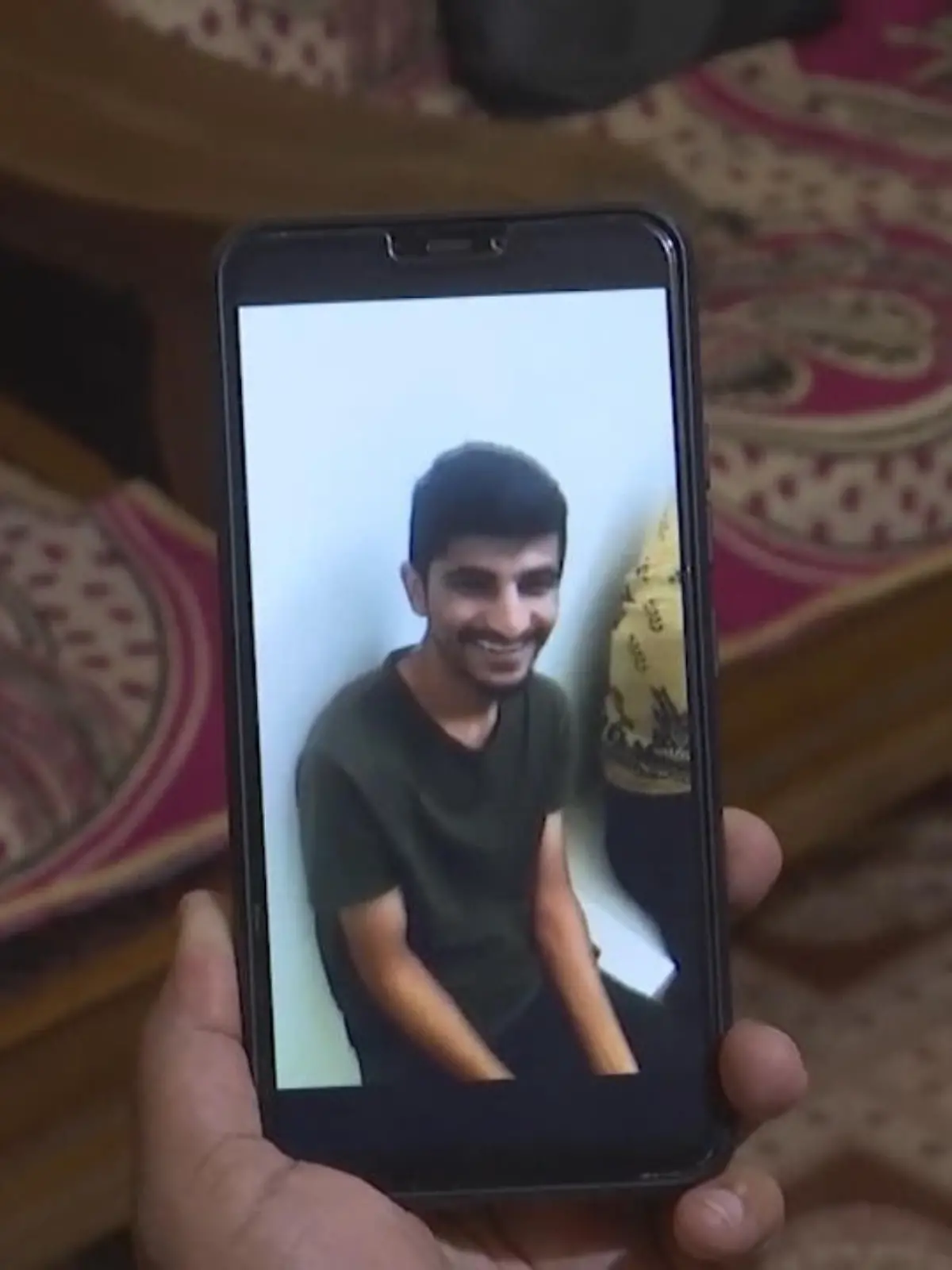 Arbaz wurde nur 24 Jahre alt - er wurde von den Eltern seiner Freundin ermordet. Die wolltennicht akzeptieren, dass ihre Tochter einen Moslem liebt.