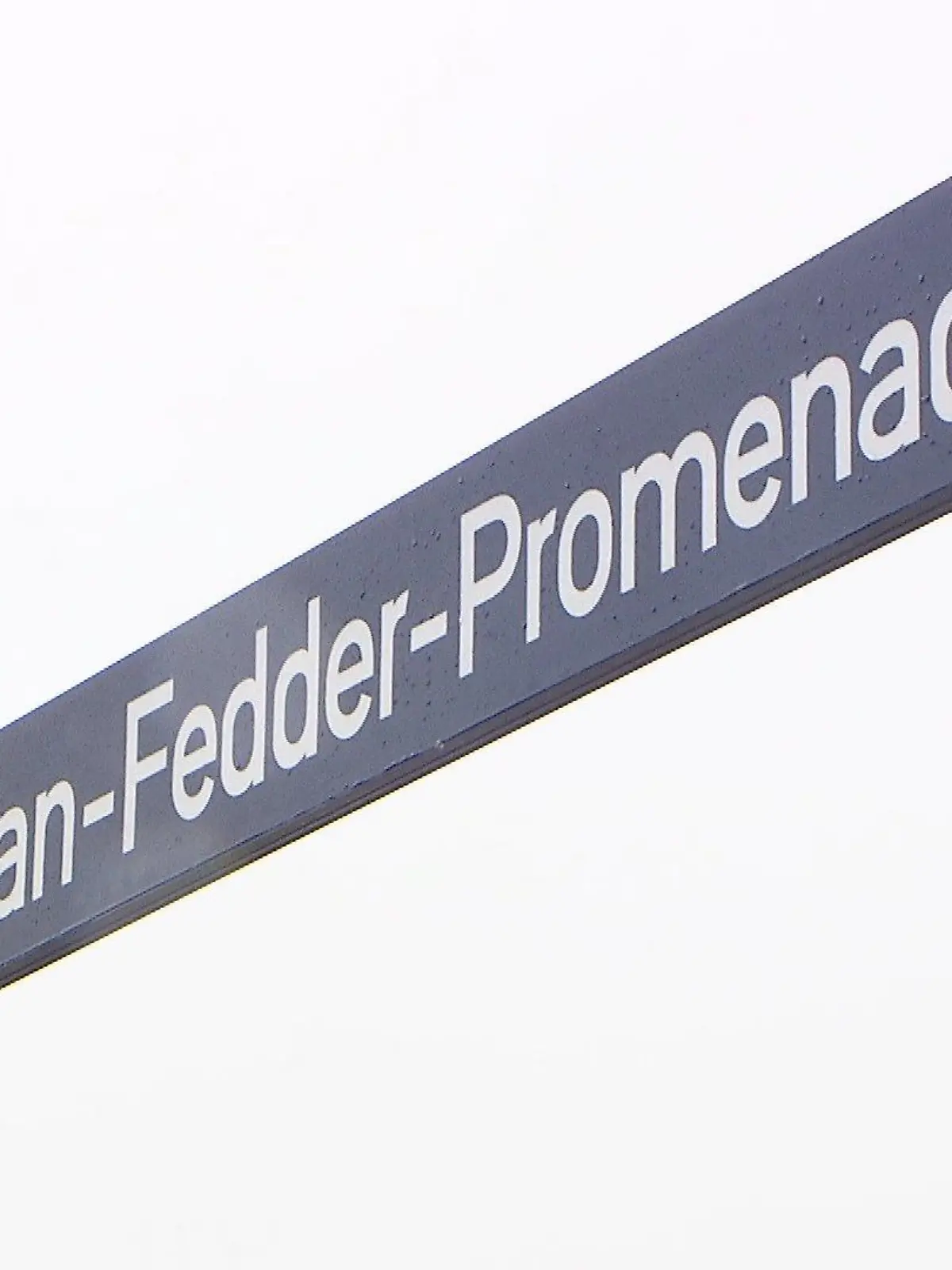 Am 14. Januar 2022 wurde die Jan Fedder-Promenade am Hamburger Hafen eingeweiht.