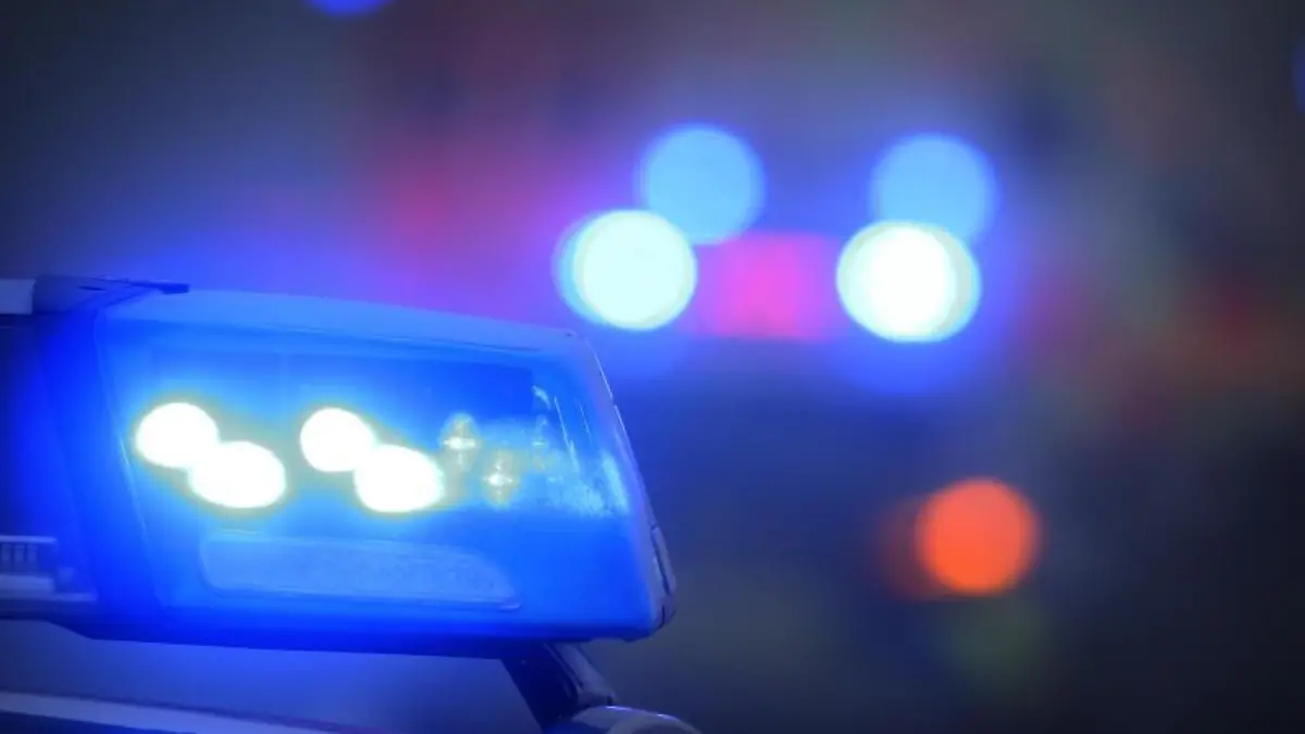 Polizeiauto mit Blauchlicht