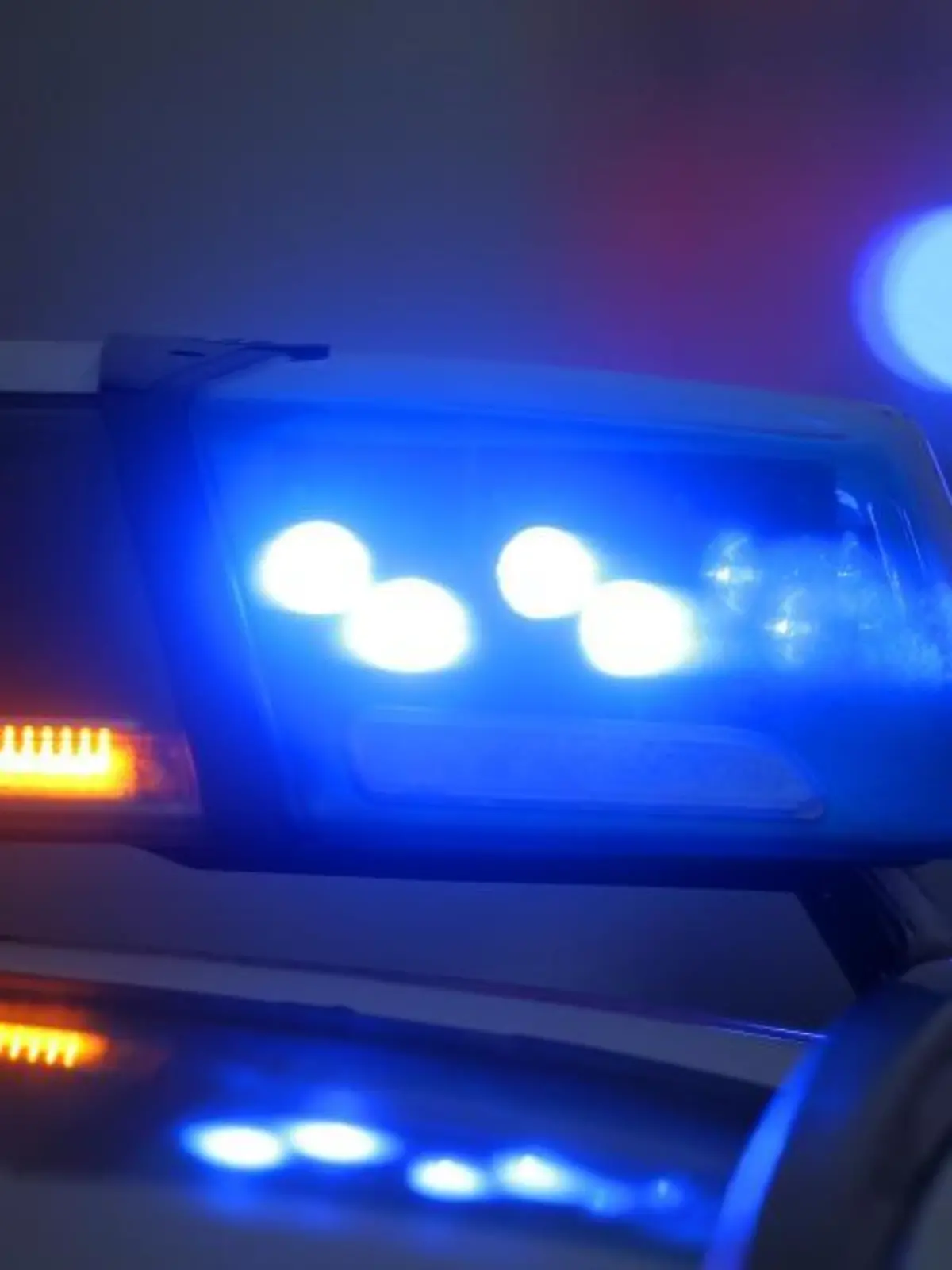 Polizeiauto mit Blauchlicht