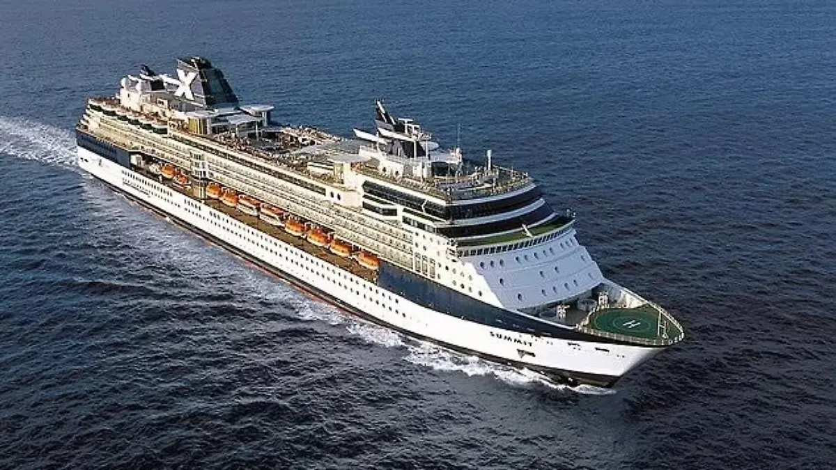 Celebrity Summit auf See