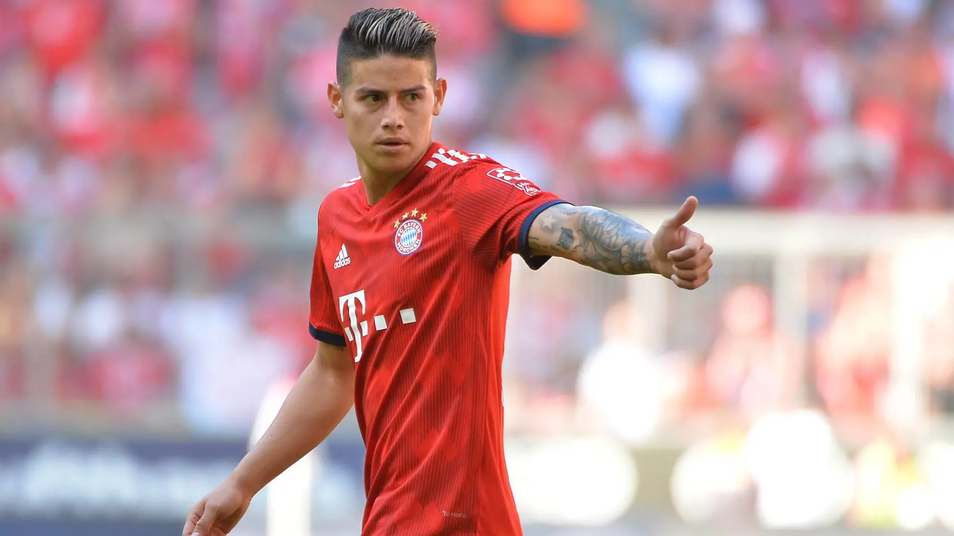 Muenchen, Deutschland 12.05.2018, 1. Bundesliga, 34. Spieltag, FC Bayern Muenchen - VfB Stuttgart, James Rodriguez (FCB) gestikuliert, gestik ( DeFodi527 *** Muenchen Germany 12 05 2018 1 Bundesliga 34 Matchday FC Bayern Muenchen VfB Stuttgart James Rodriguez FCB gestures gestures DeFodi527  