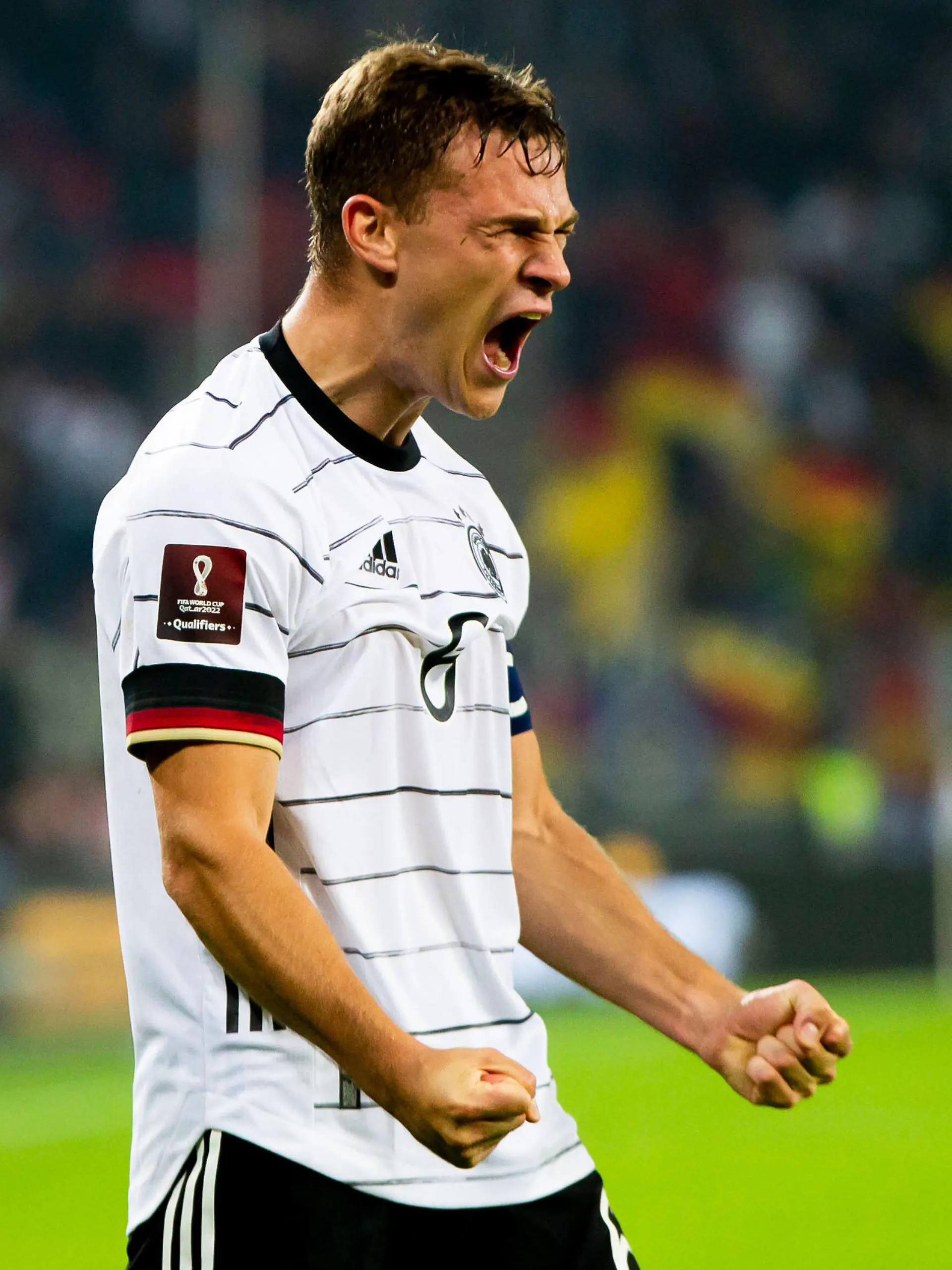  08.10.2021, xfrx, Fussball FIFA WM-Qualifikation 2022, Deutschland - Rumänien emspor, v.l. Joshua Kimmich Deutschland celebrate the goal,Torjubel zum 2:1 DFL/DFB REGULATIONS PROHIBIT ANY USE OF PHOTOGRAPHS as IMAGE SEQUENCES and/or QUASI-VIDEO Hamburg *** 08 10 2021, xfrx, football FIFA World Cup qualifiers 2022, Germany Romania emspor, v l Joshua Kimmich Germany celebrate the goal,goal celebrations to 2 1 DFL DFB REGULATES PROHIBIT ANY USE OF PHOTOGRAPHS as IMAGE SEQUENCES and or QUASI VIDEO Hamburg
