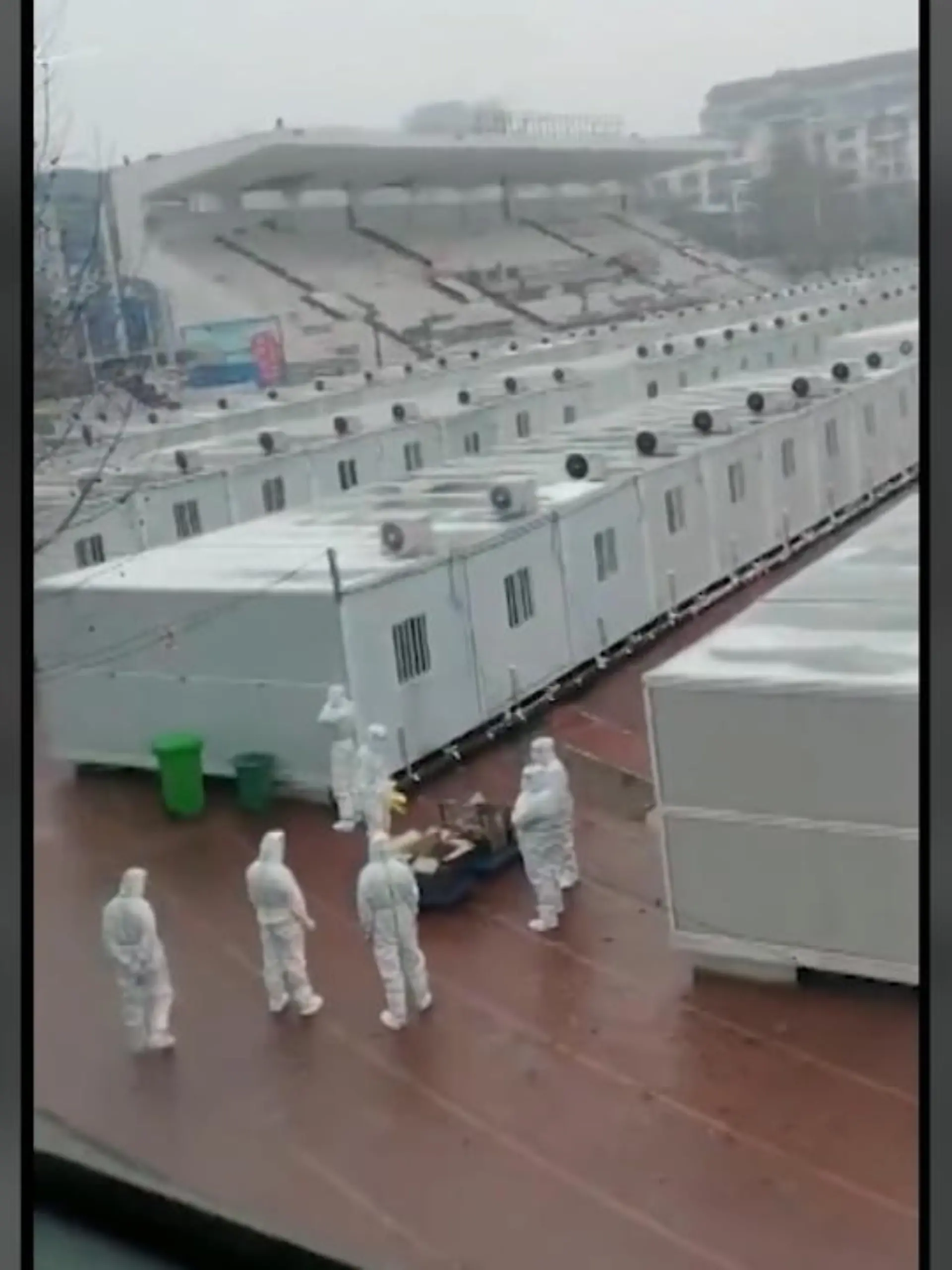 Menschen in China berichten von schlimmsten Verhältnissen in Corona-Quarantänelagern.