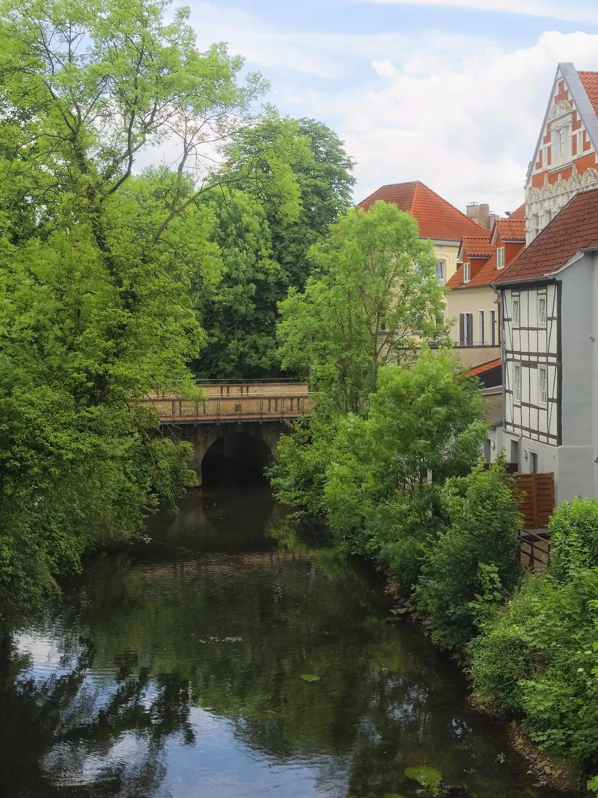 . Osnabrück, Niedersachsen, Deutschland, Europa - der Fluss Hase am Rand der Altstadt. Osnabrück, Lower Saxony, Germany, Europe - River Hase on the edge of old town.
