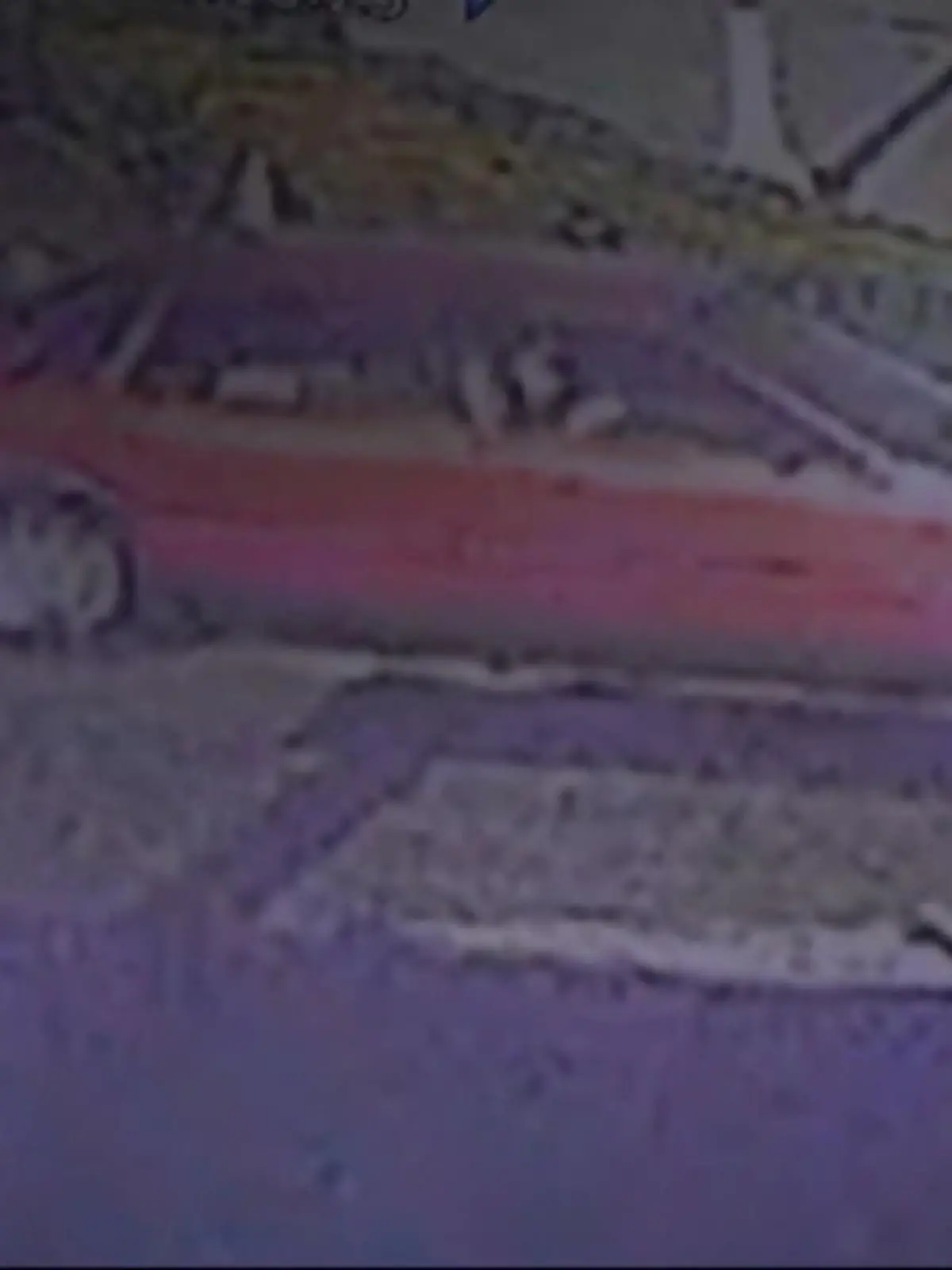 Bild zu: "Mann zehn Meter von Auto mitgeschleift"