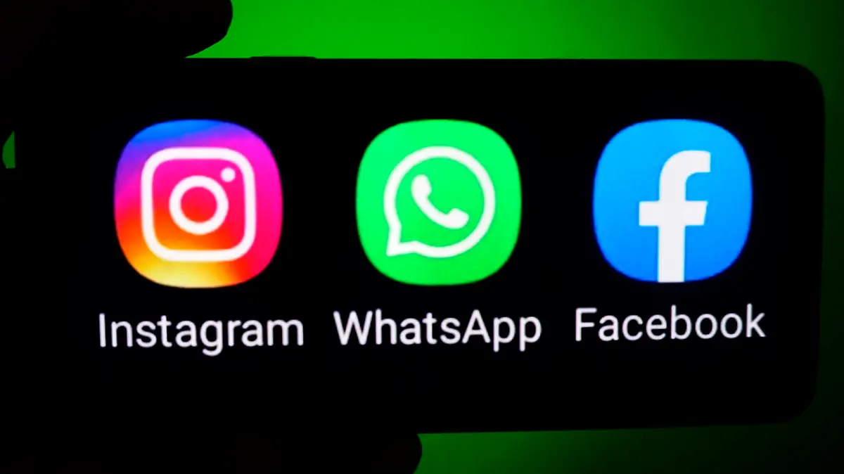 After almost seven hours off the air, Facebook, WhatsApp and Instagram are back up and running this Monday 4. The information was confirmed by the company itself. The fall of Facebook services on Monday, 4, including WhatsApp, Instagram and the social network itself, had an impact on many companies, which depend on the services to communicate with customers and suppliers. crisxfaga PUBLICATIONxNOTxINxUSAxUKxBRAxITA