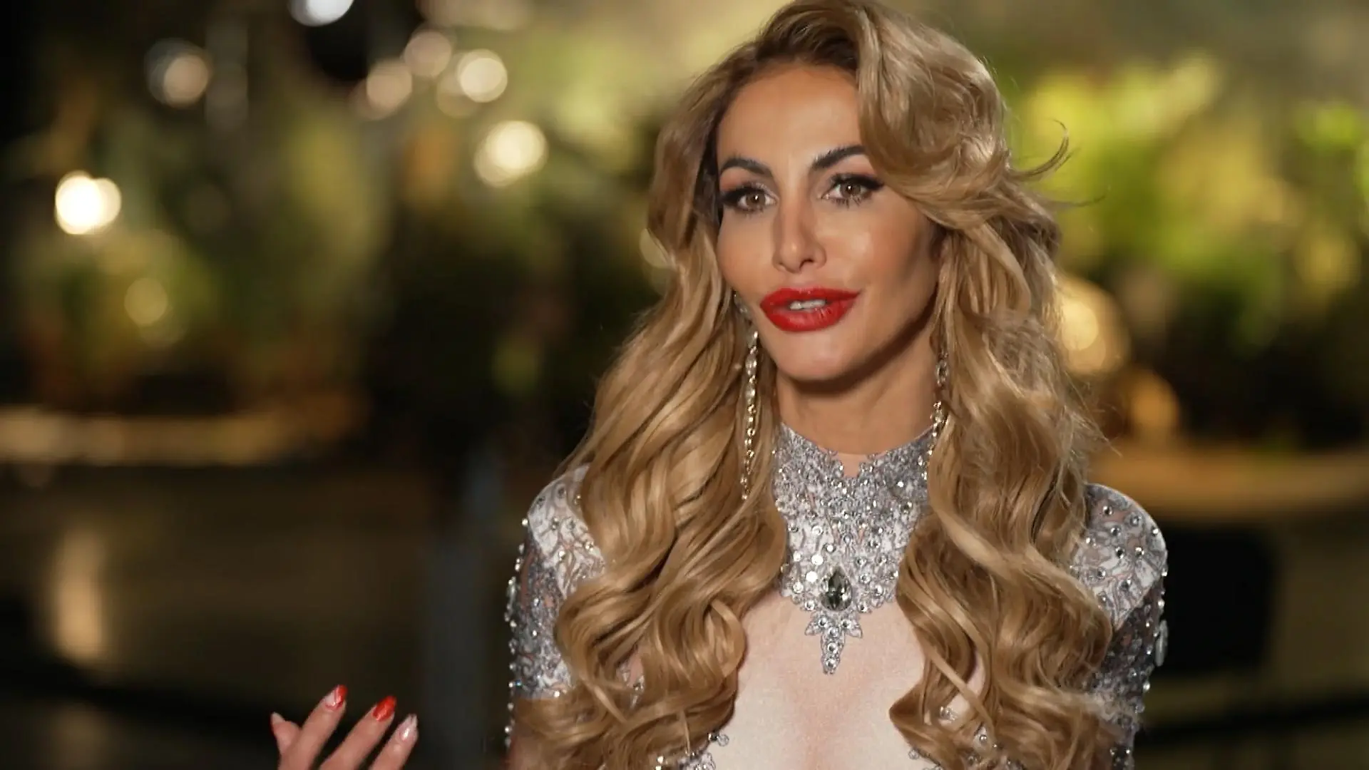 Janina Youssefian will das "Teppichluder"-Image loswerden Dschungelcamp-Kandidatin 2022