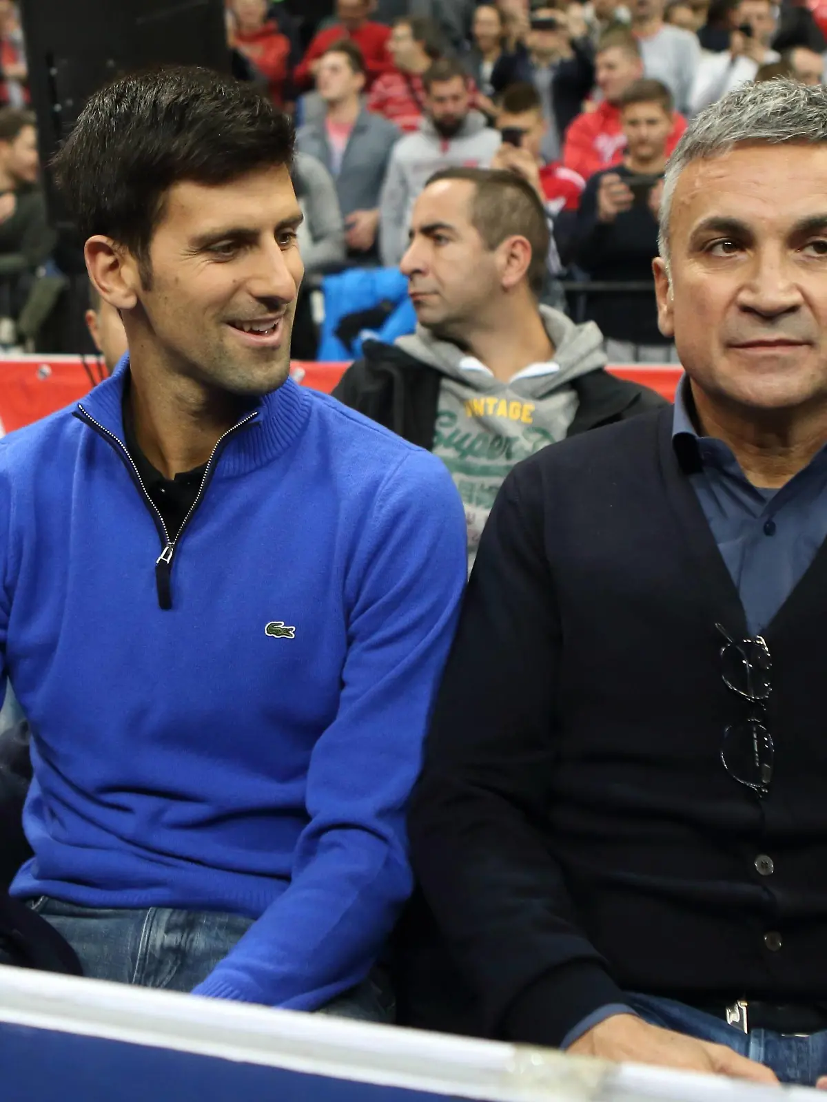 Novak Djokovic mit seinem Vater Srdjan Djokovic