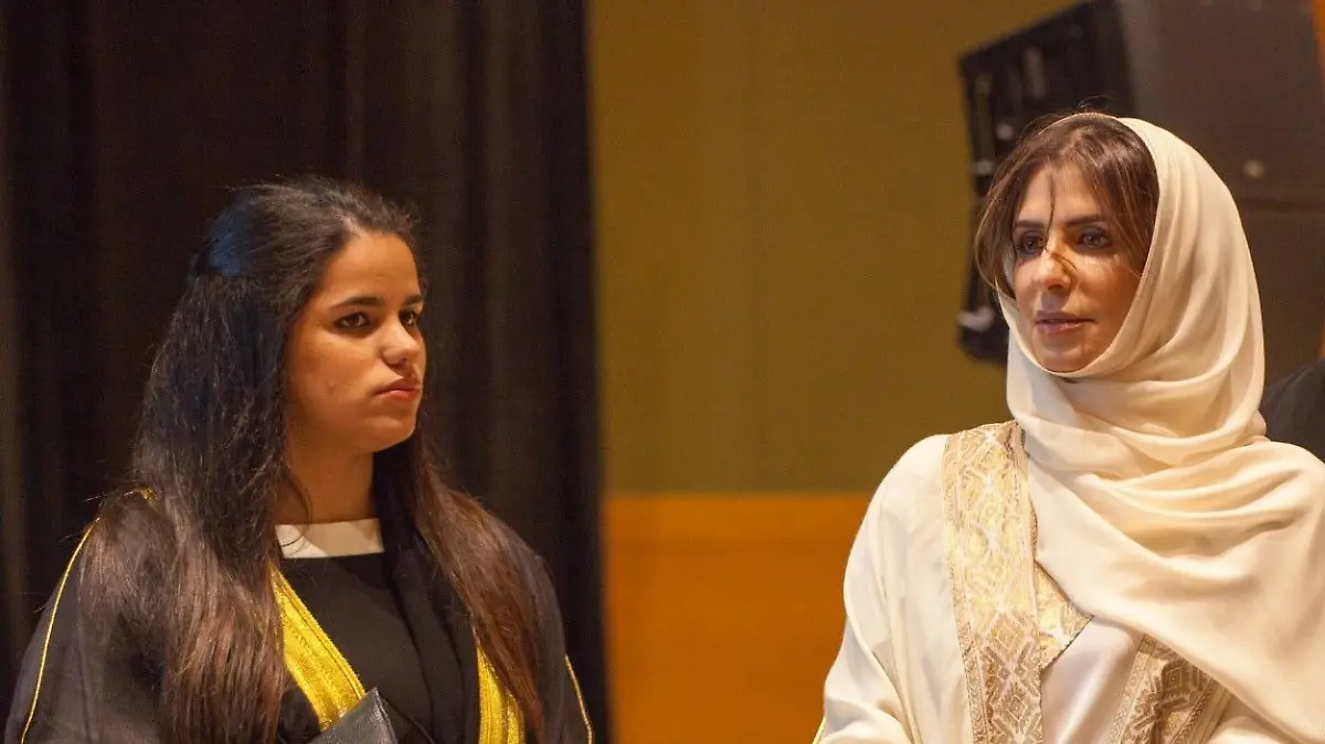 Prinzessin Basmah und ihre Tochter Suhoud bei einer Veranstaltung