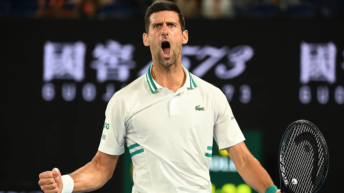 Sport Bilder des Tages TENNIS AUSTRALIAN OPEN, Novak Djokovic of Serbia reacts during his Men s singles semifinals match against Aslan Karatsev of Russia on Day 11 of the Australian Open at Melbourne Park in Melbourne, Thursday, February 18, 2021. ACHTUNG: NUR REDAKTIONELLE NUTZUNG, KEINE ARCHIVIERUNG UND KEINE BUCHNUTZUNG MELBOURNE VIC AUSTRALIA PUBLICATIONxINxGERxSUIxAUTxONLY Copyright: xDAVExHUNTx 20210218001521430574