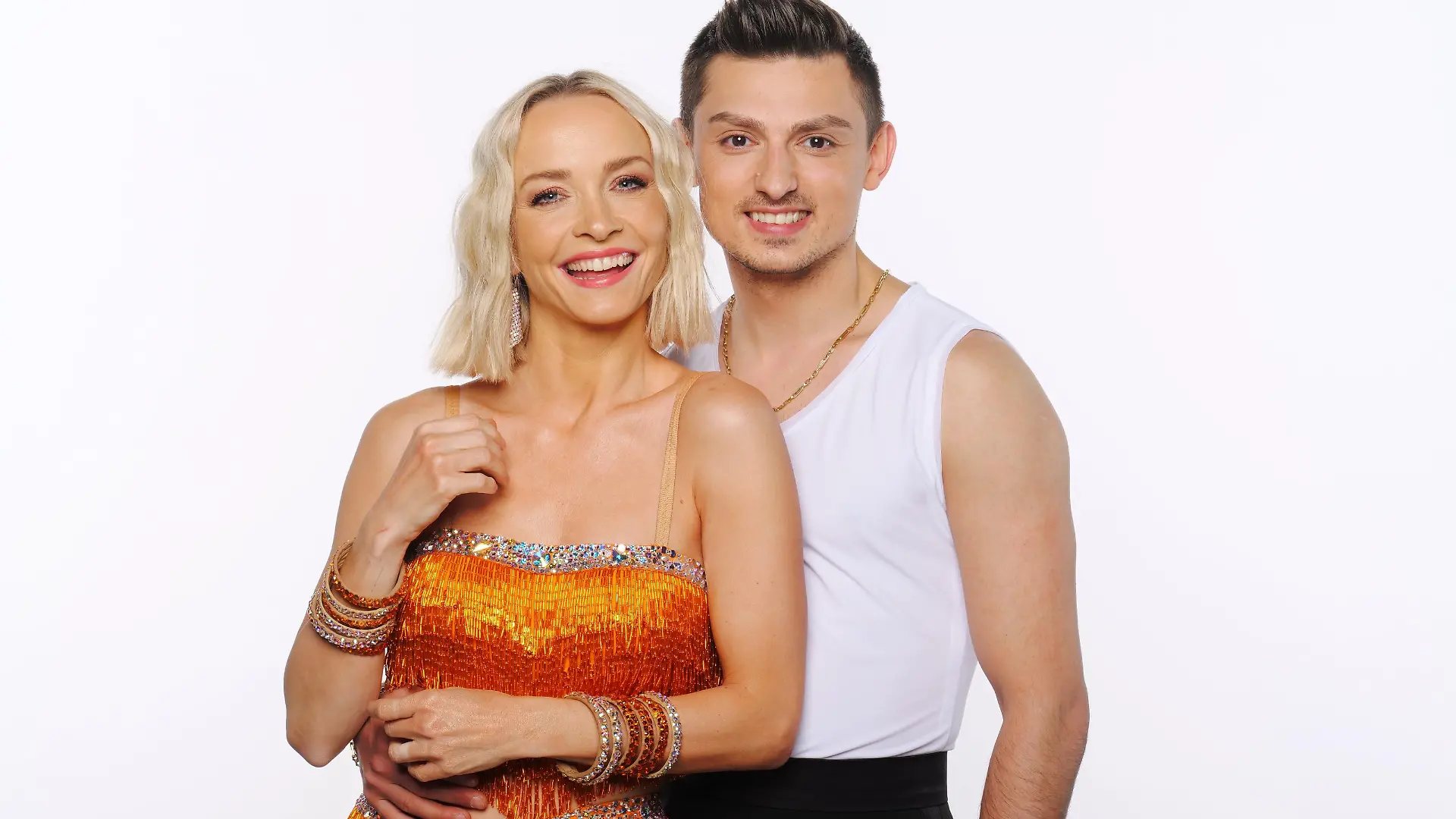 Janin Ullmann und Zsolt Sándor Cseke

Die Verwendung des sendungsbezogenen Materials ist nur mit dem Hinweis und Verlinkung auf RTL+ gestattet.