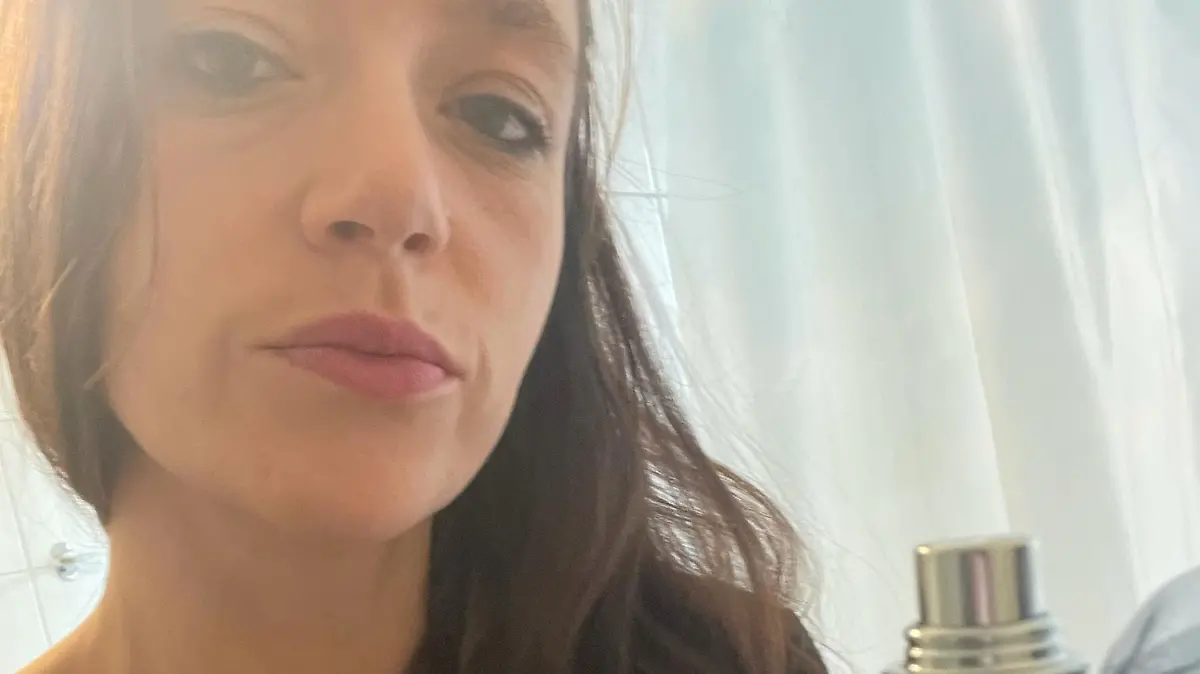 Stefanie Odianosen kann ihr Parfüm nicht mehr riechen