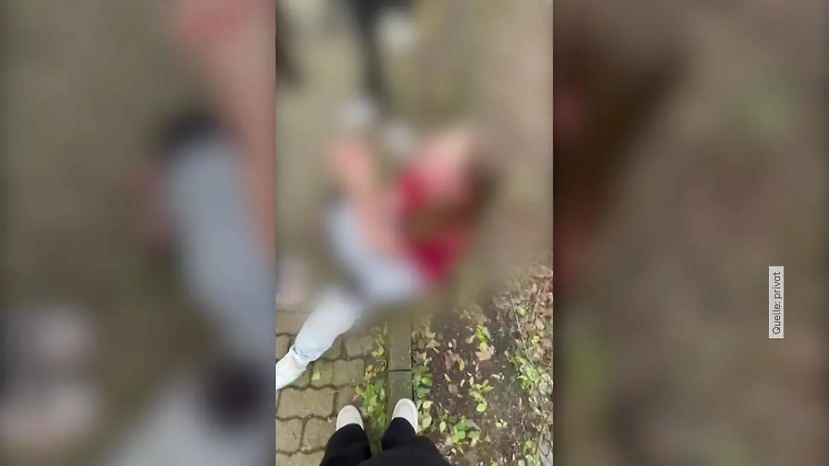 Vierköpfige Mädchengang quält 13-Jährige Prozessbeginn in Heide