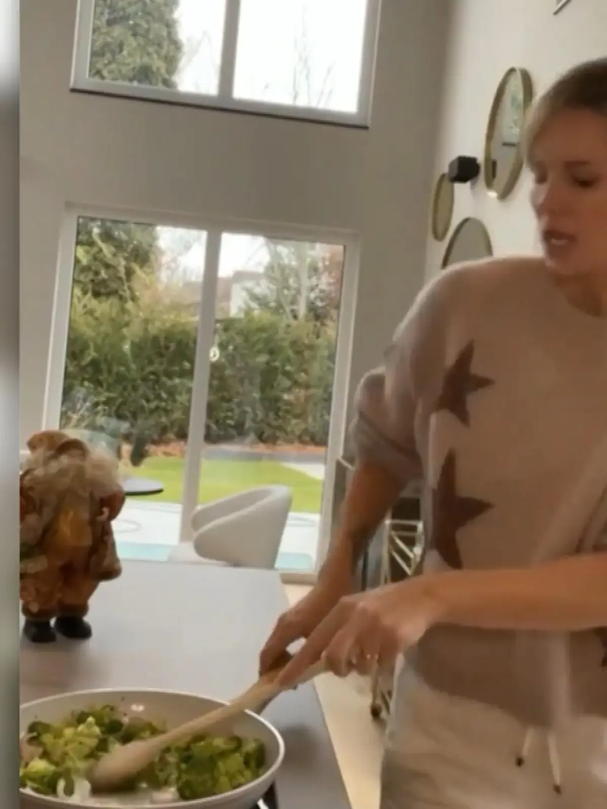 Bild zu: "So hält Monica Ivancan ihre Traumfigur"