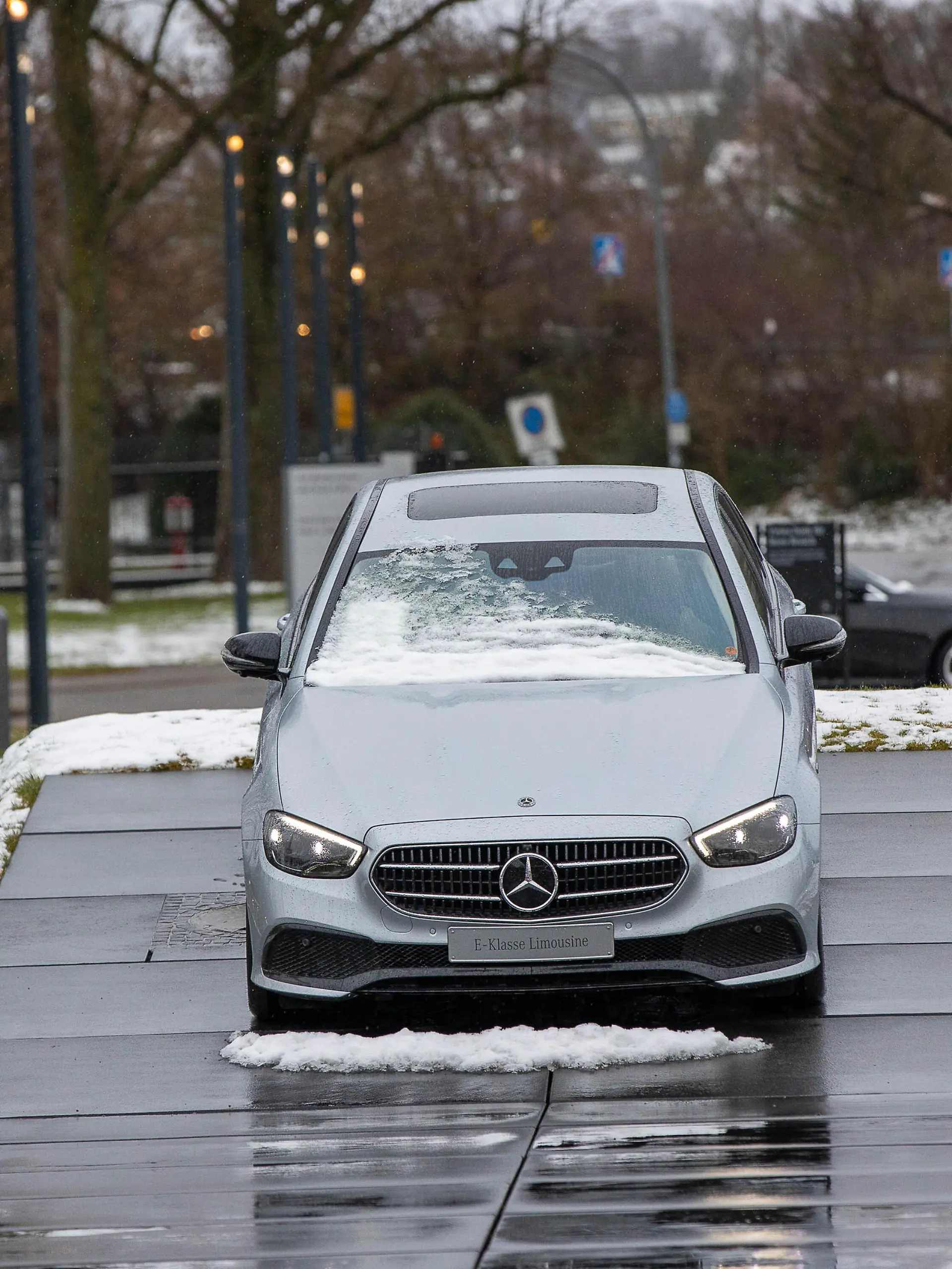 Themenbilder, Unterwegs in Boeblingen, E-Klasse beim Mercedes-Benz Center of Excellence, Foto: EIBNER/DROFITSCH