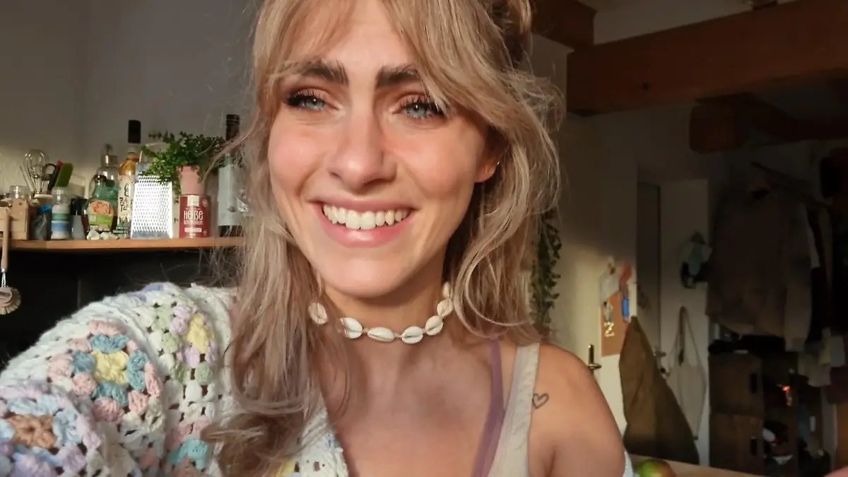 Bei "Let's Dance" 2022 will sie ihre Eltern stolz machen Sarah Mangione megahappy
