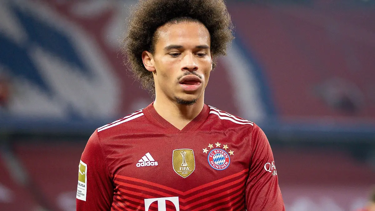 Leroy Sane FC Bayern Muenchen, 10, GER, FC Bayern Muenchen vs. VFL Wolfsburg, Fussball, Bundesliga, 17. Spieltag, Spielzeit 2021/2022, 17.12.2021, DFB/DFL regulations prohibit any use of photographs as image sequences and/or quasi-video., GER, FC Bayern Muenchen vs. VFL Wolfsburg, Fussball, Bundesliga, 17. Spieltag, Spielzeit 2021/2022, 17.12.2021 Muenchen *** Leroy Sane FC Bayern Muenchen, 10 , GER, FC Bayern Muenchen vs VFL Wolfsburg, Football, Bundesliga, 17 Spieltag, Spielzeit 2021 2022, 17 12 2021, DFB DFL regulations prohibit any use of photographs as image sequences and or quasi video , GER, FC Bayern Muenchen vs VFL Wolfsburg, Football, Bundesliga, 17 Spieltag, Spielzeit 2021 2022, 17 12 2021 Muenchen Copyright: xEibner-Pressefoto/SaschaxWaltherx EP_EER