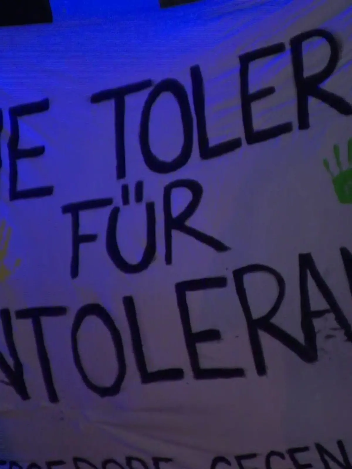 Klare Stellungnahme gegen die Anfeindungen von Pastor Andreas Baldenius auf einer Gegendemo am Montag Abend
