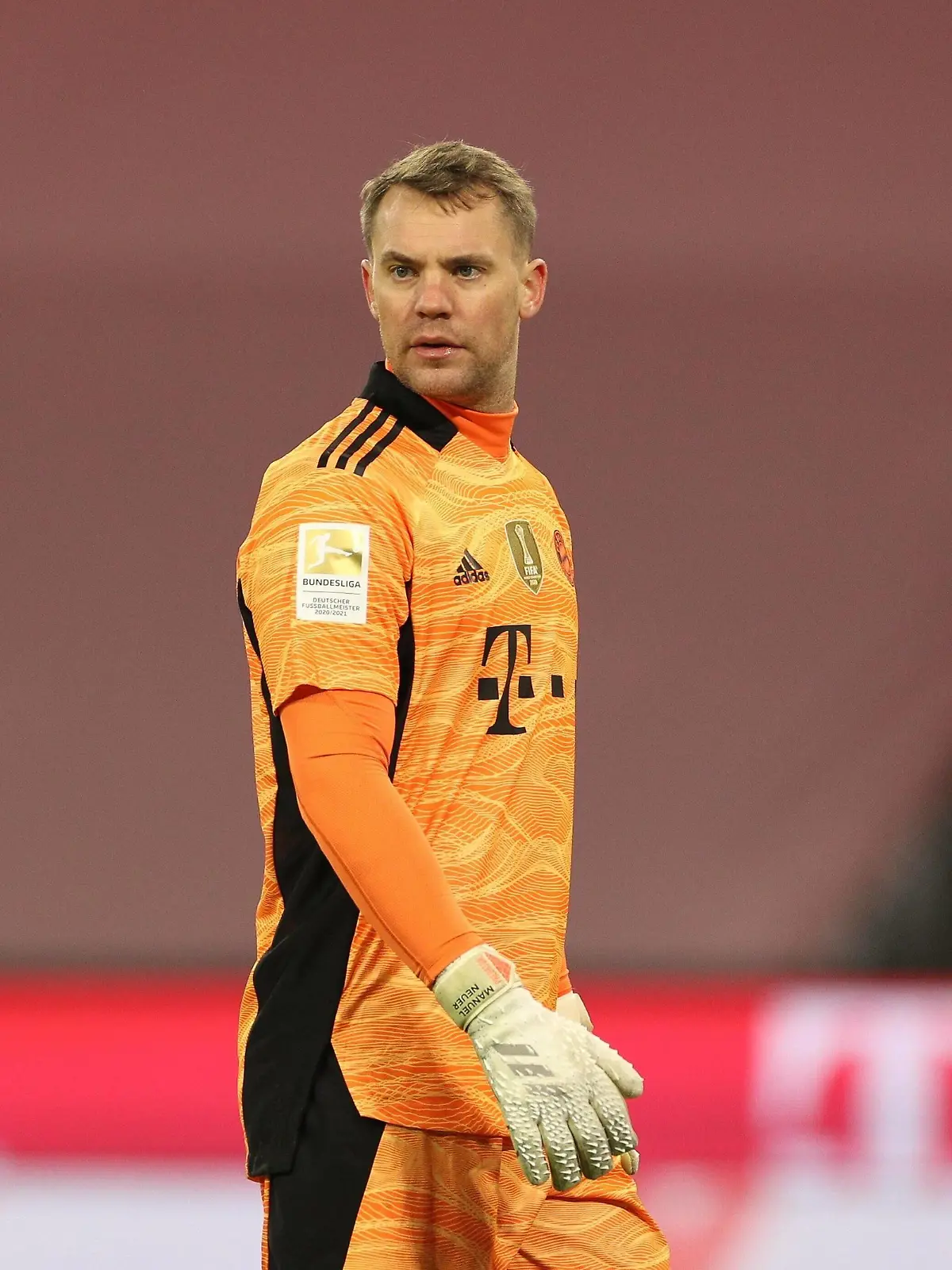  Manuel Neuer 1 FC Bayern Muenchen, FC Bayern Muenchen vs. VfL Wolfsburg, 1. Bundesliga, 17. Spieltag, 17.12.2021 DFB regulations prohibit any use of photographs as image sequences and/or quasi-video Muenchen Bayern Deutschland *** Manuel Neuer 1 FC Bayern Muenchen , FC Bayern Muenchen vs VfL Wolfsburg, 1 Bundesliga, 17 Spieltag, 17 12 2021 DFB regulations prohibit any use of photographs as image sequences and or quasi video Muenchen Bayern Deutschland Copyright: xkolbert-press/ChristianxKolbertx
