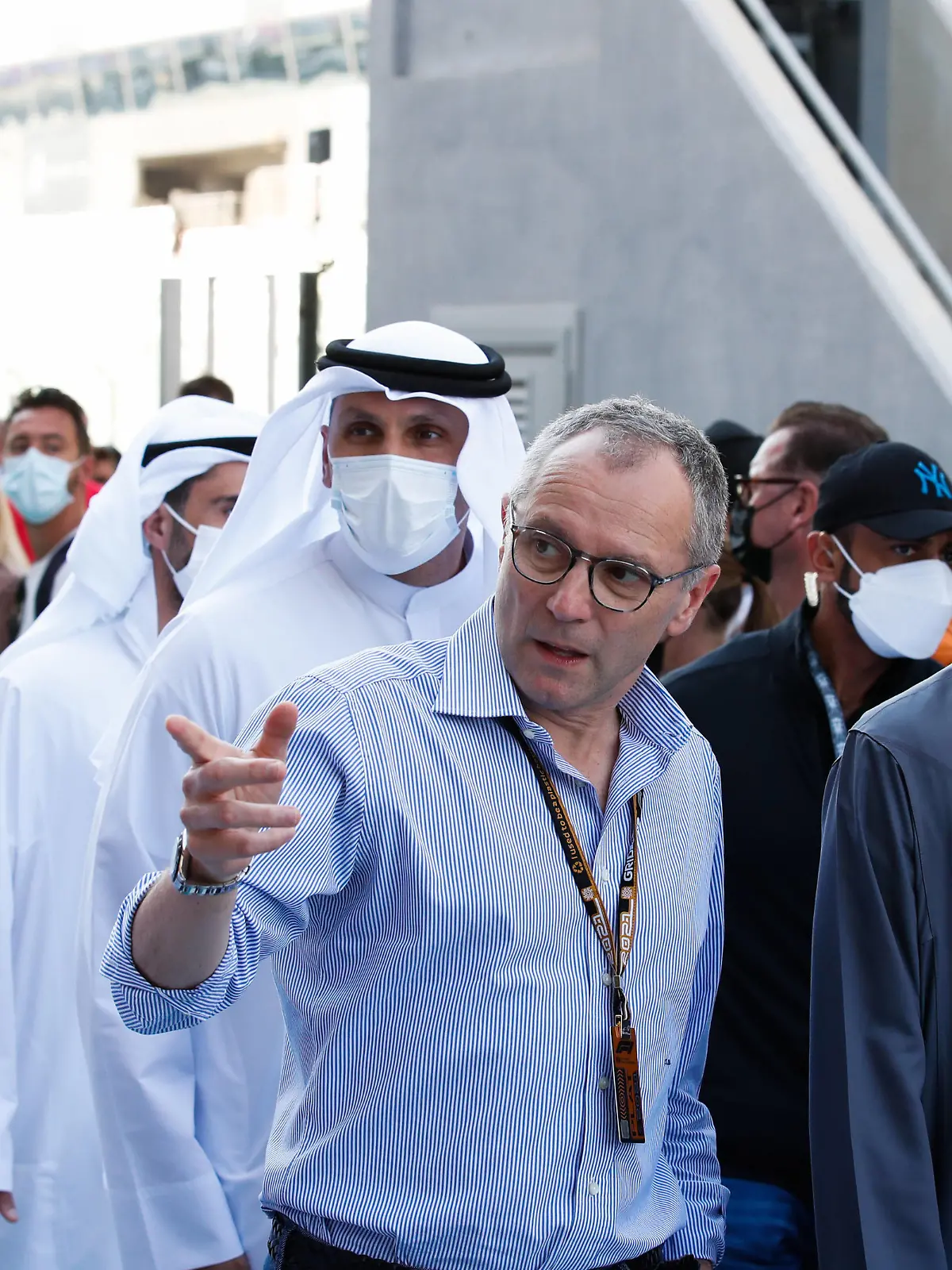  Formula 1 2021: Abu Dhabi GP YAS MARINA CIRCUIT, UNITED ARAB EMIRATES - DECEMBER 09: Stefano Domenicali, CEO, Formula 1, meets local dignitaries during the Abu Dhabi GP at Yas Marina Circuit on Thursday December 09, 2021 in Abu Dhabi, United Arab Emirates. Photo by Charles Coates / LAT Images Images PUBLICATIONxINxGERxSUIxAUTxHUNxONLY GP2122_112928_09I5934