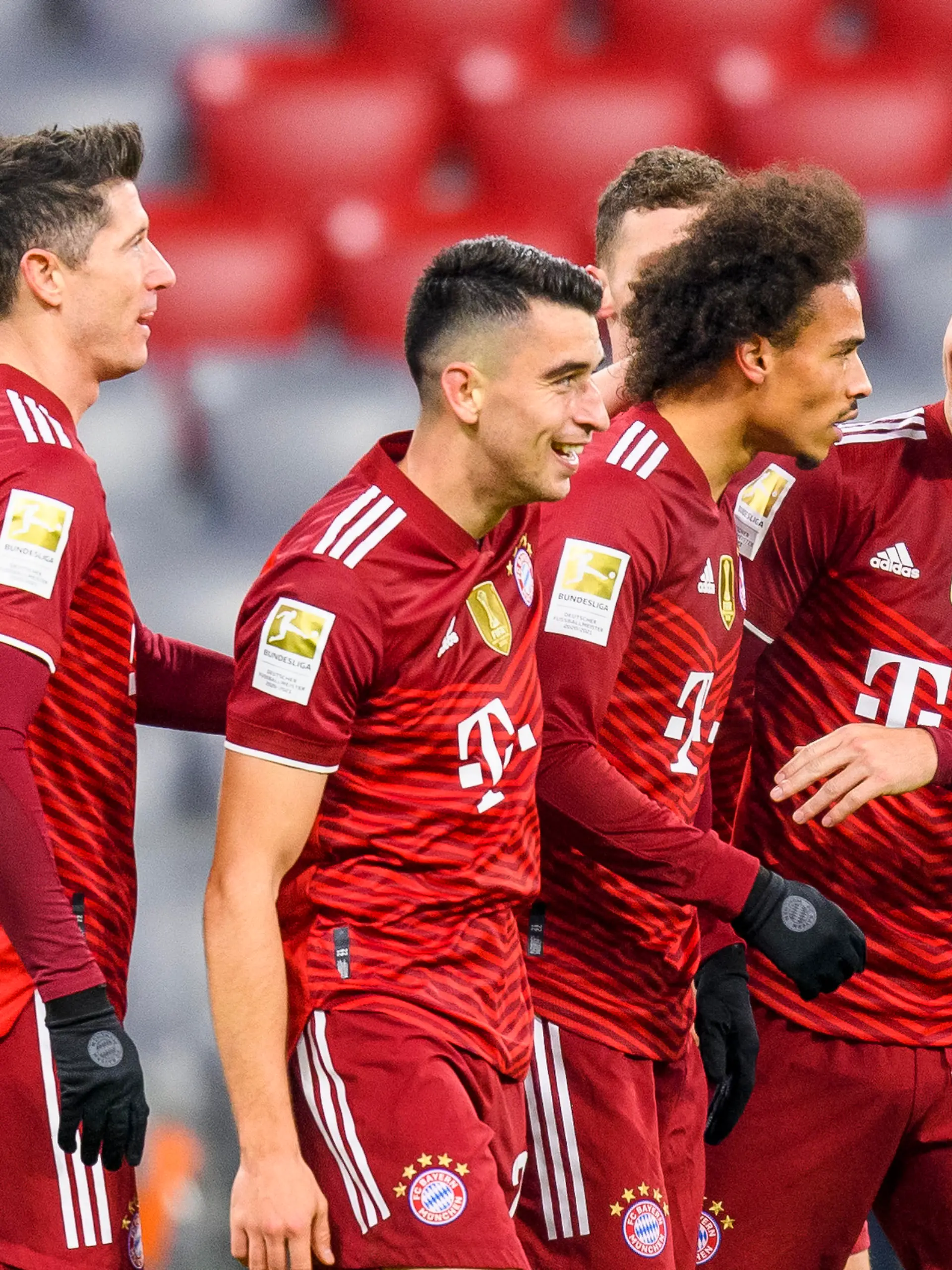 17.12.2021, Allianz Arena, Muenchen, GER, DFB, FC Bayern Muenchen vs. VFL Wolfsburg, im Bild Jubel nach dem Tor zum 3-0 durch Leroy Sane (FCB #10) mit Lucas Hernandez (FCB #21) Robert Lewandowski (FCB #9) Alphonso Davies (FCB #19) Foto ? nordphoto GmbH / Straubmeier DFL regulations prohibit any use of photographs as image sequences and/or quasi-video,