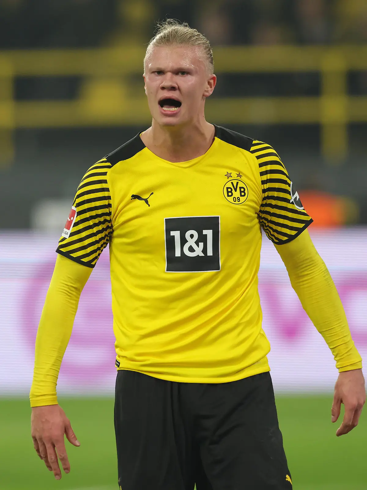 firo : 15.12.2021, Fu?ball, 1.Bundesliga, Saison 2021/2022, BVB, Borussia Dortmund - Greuther F?rth Erling Haaland , schiesst , das , tor , zum , 2:0 , Jubel , jubelt