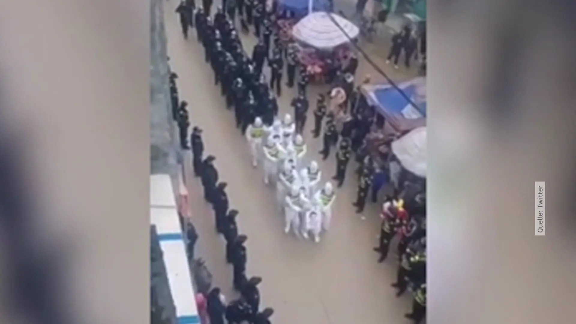 Parade der Schande in Jingxi