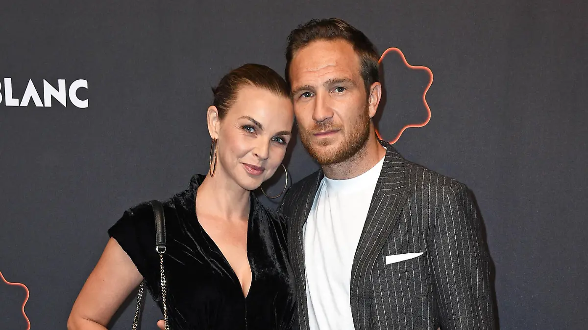Annika Lau mit Ehemann Frederick Lau beim Montblanc UltraBlack Collection Launch im The Feuerle Collection in Berlin am 15.09.2021 *** Annika Lau with husband Frederick Lau at the Montblanc UltraBlack Collection Launch at The Feuerle Collection in Berlin on 15 09 2021