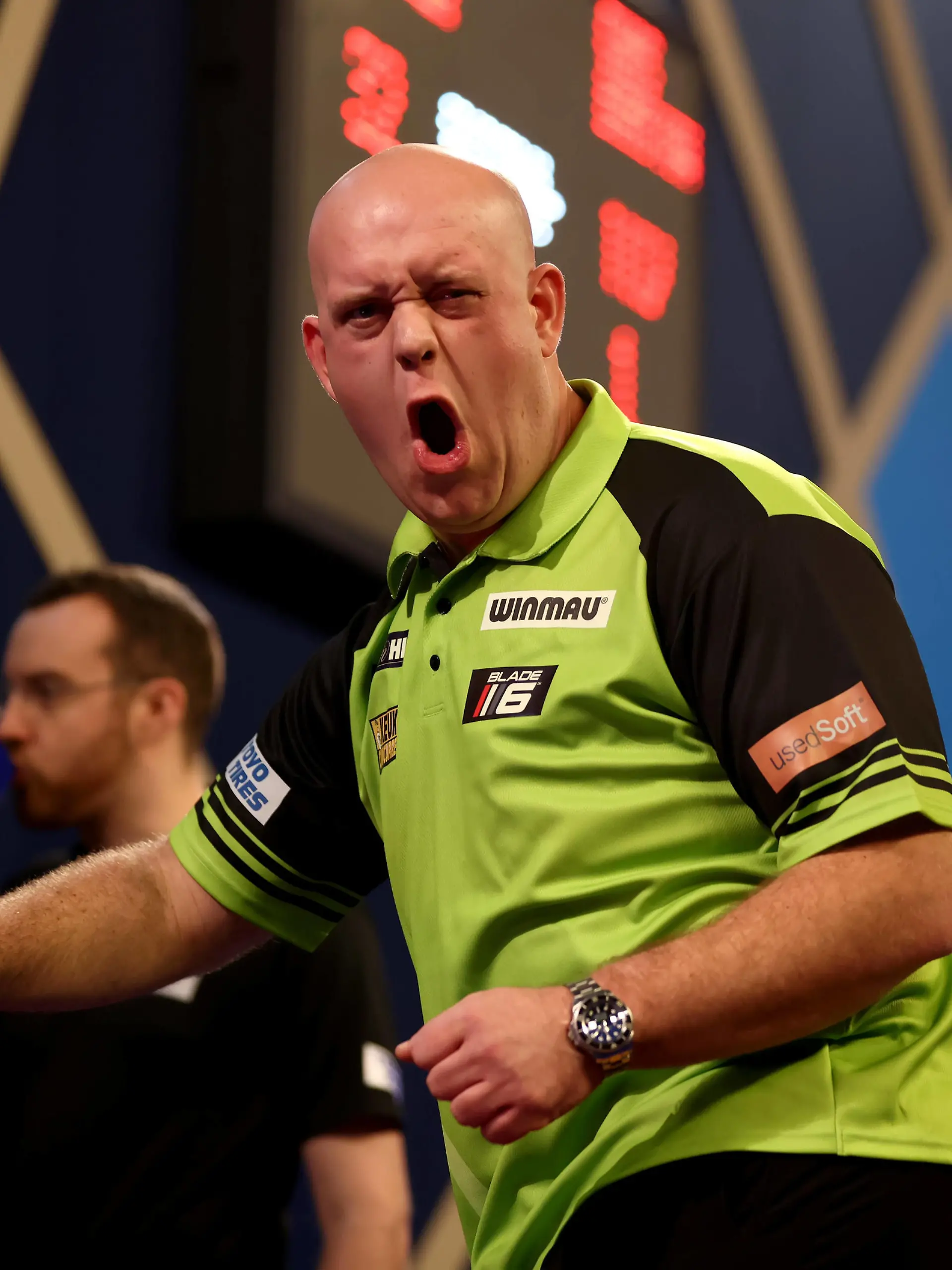 Sport Bilder des Tages 18th December 2021 Alexandra Palace, London, England: The William Hill World Darts Tournament Michael van Gerwen celebrates a 180 against Chas Barstow PUBLICATIONxNOTxINxUK ActionPlus12349549 ShaunxBrooks