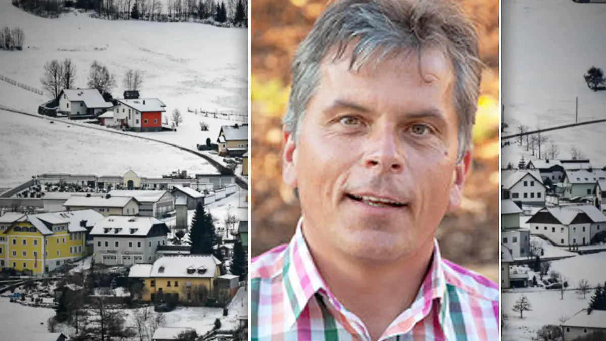 Bürgermeister Leopold Gartner aus Vorderweißenbach in Oberösterreich trauert mit den Eltern um den toten Simon